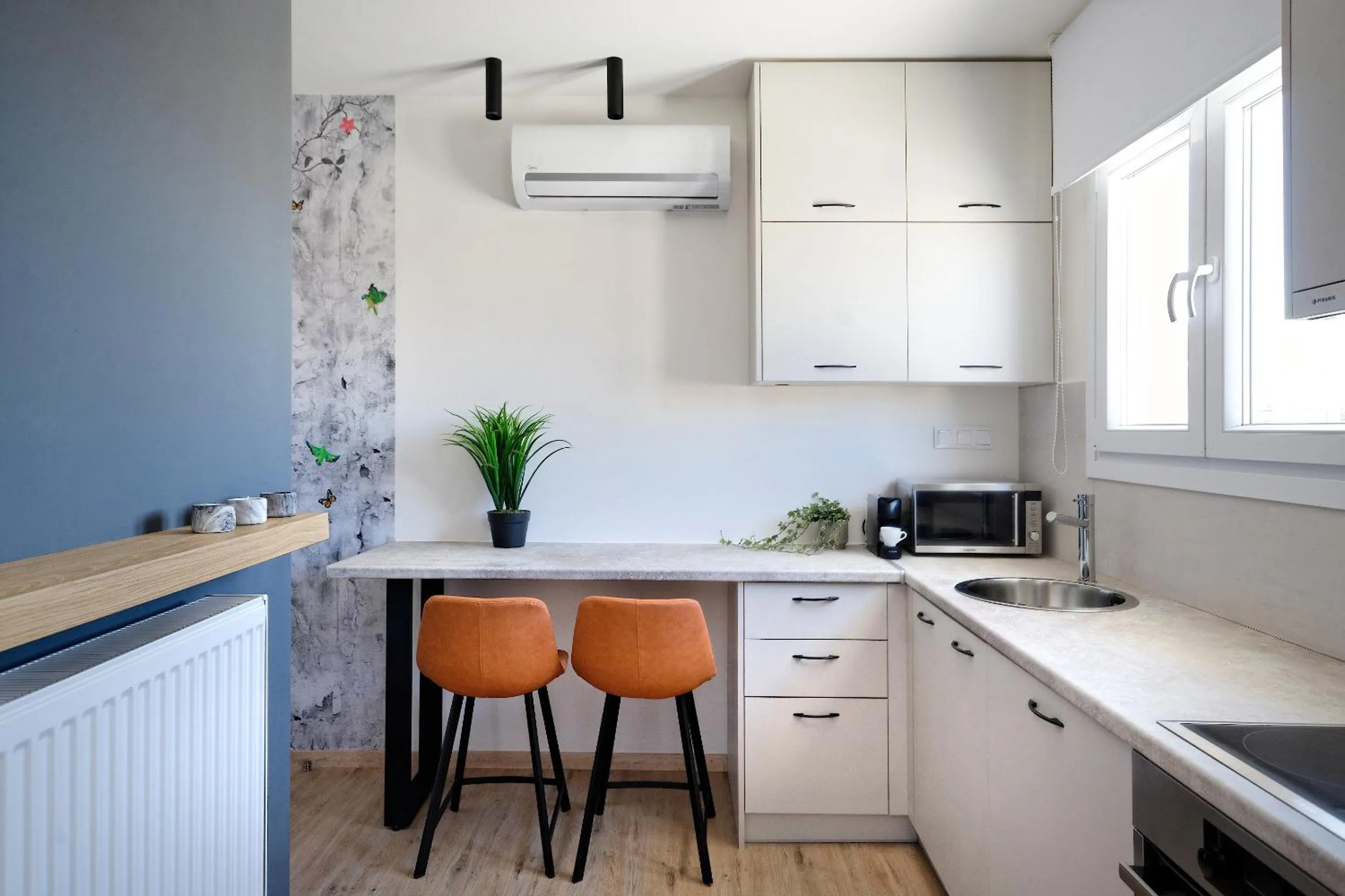 Coffee/tea facilities in Odyssey Residence