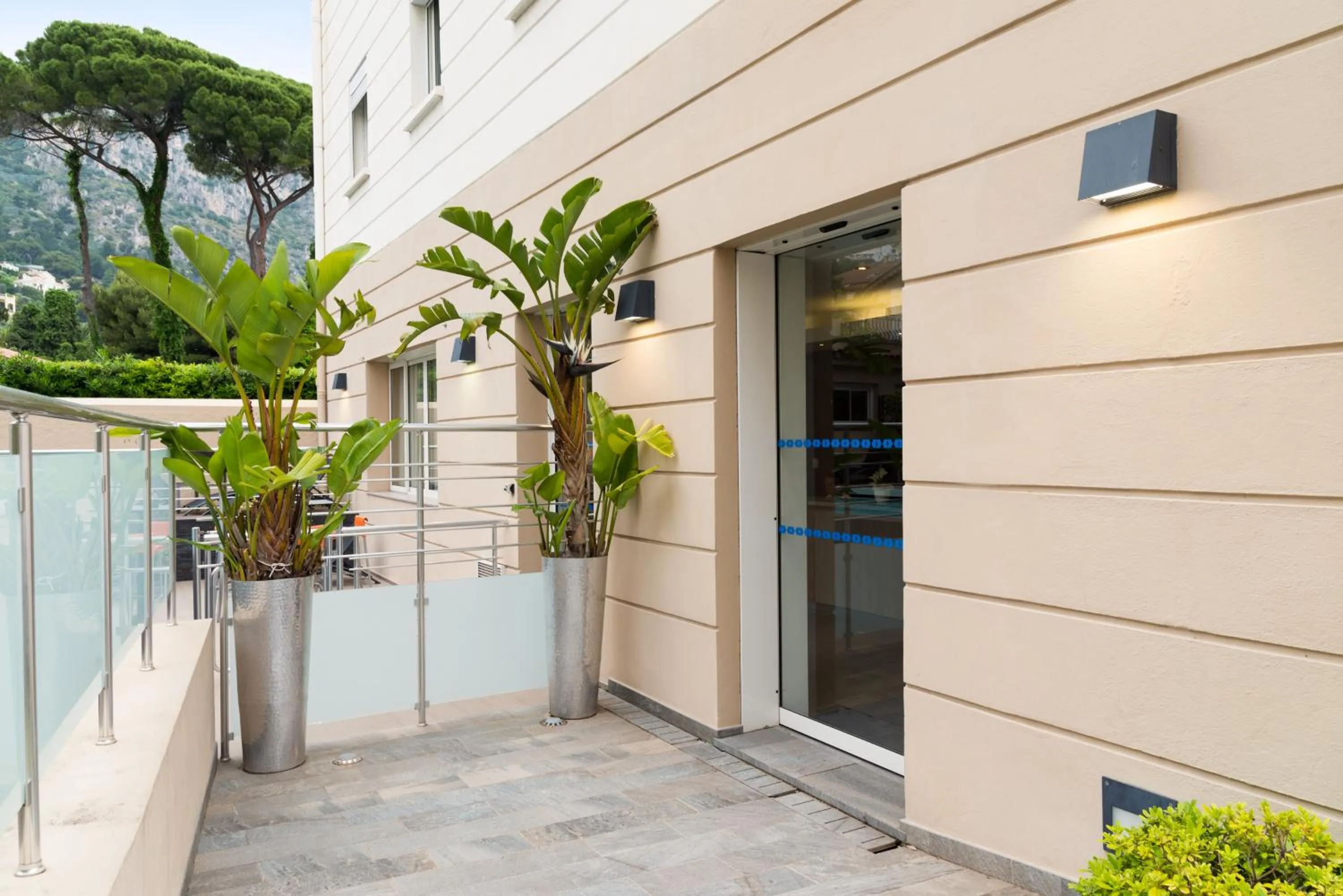 Facade/entrance in Hôtel Frisia, Beaulieu-sur-Mer