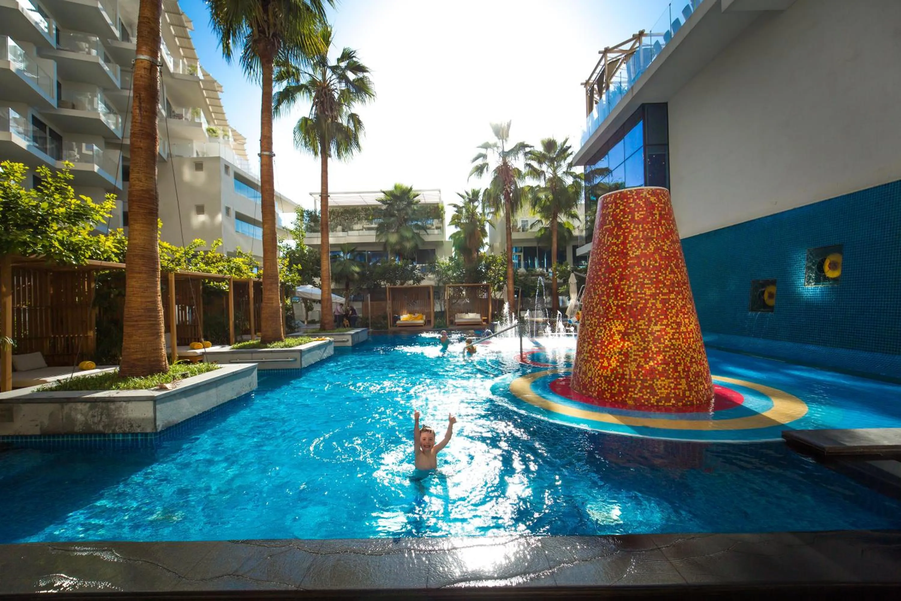 Swimming pool in EDEN'S Homes & Villas - FIVE Palm Residences