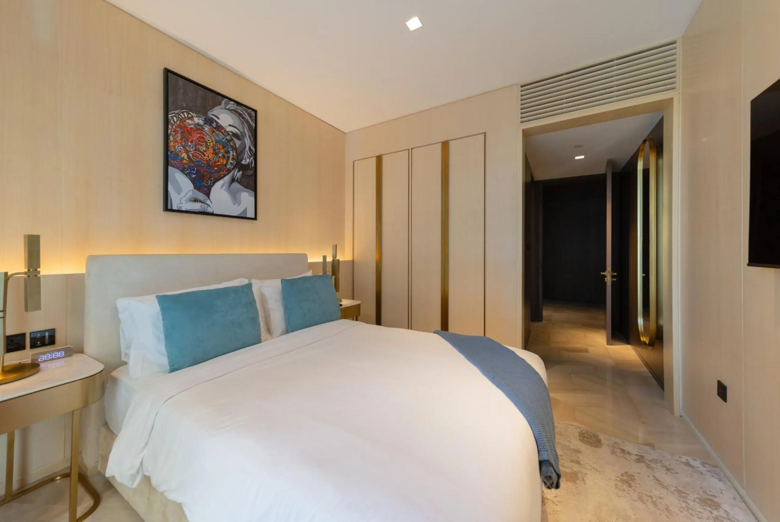 Bed in EDEN'S Homes & Villas - FIVE Palm Residences
