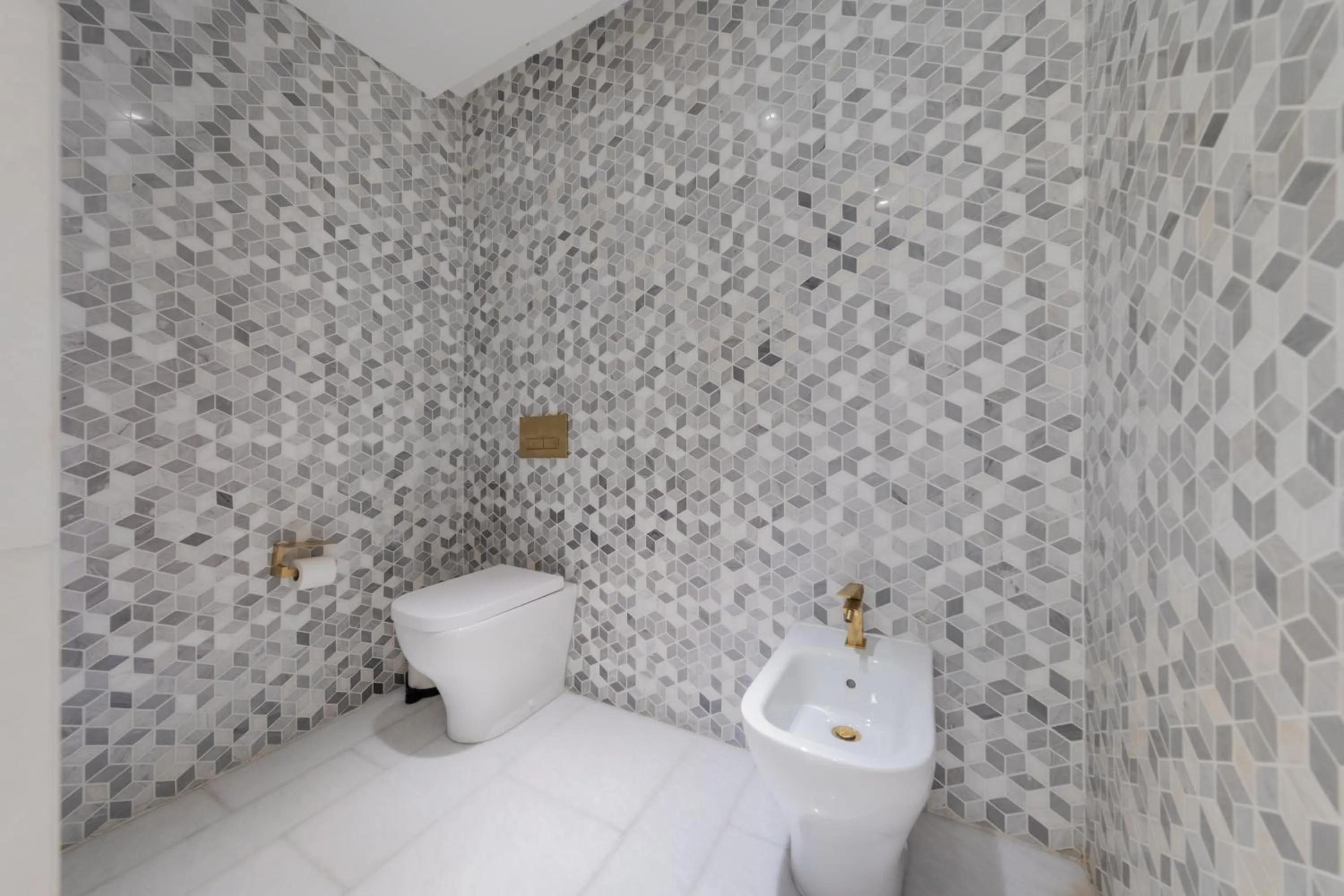 Bathroom, Bed in EDEN'S Homes & Villas - FIVE Palm Residences