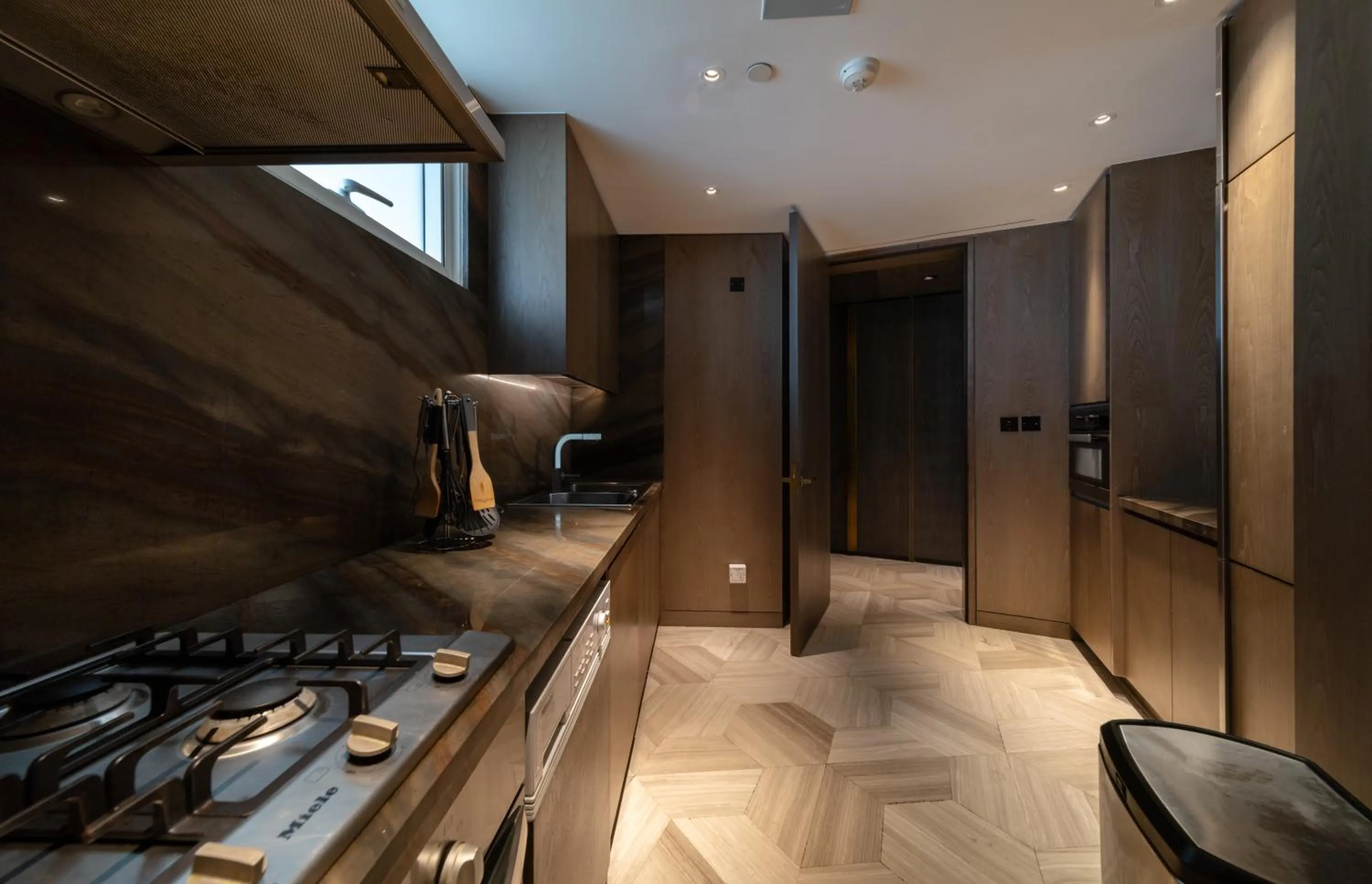 kitchen in EDEN'S Homes & Villas - FIVE Palm Residences