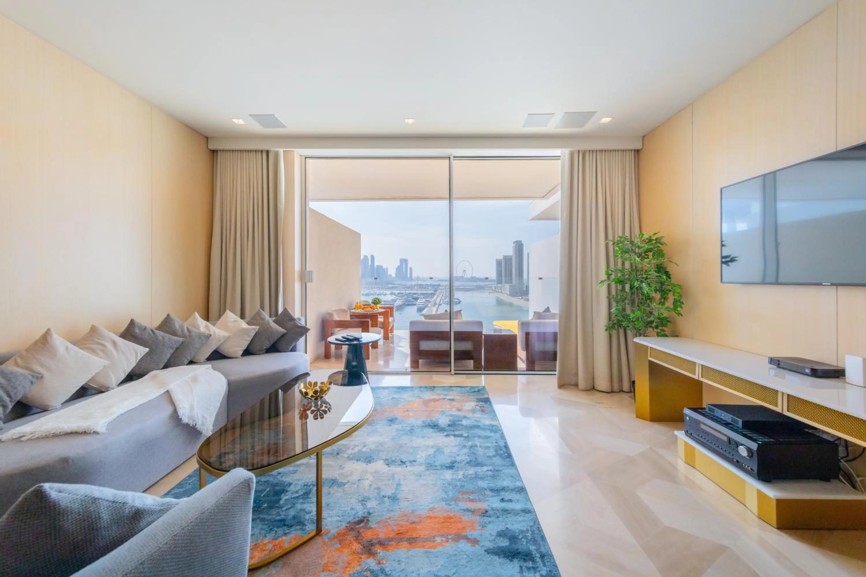 Living room in EDEN'S Homes & Villas - FIVE Palm Residences