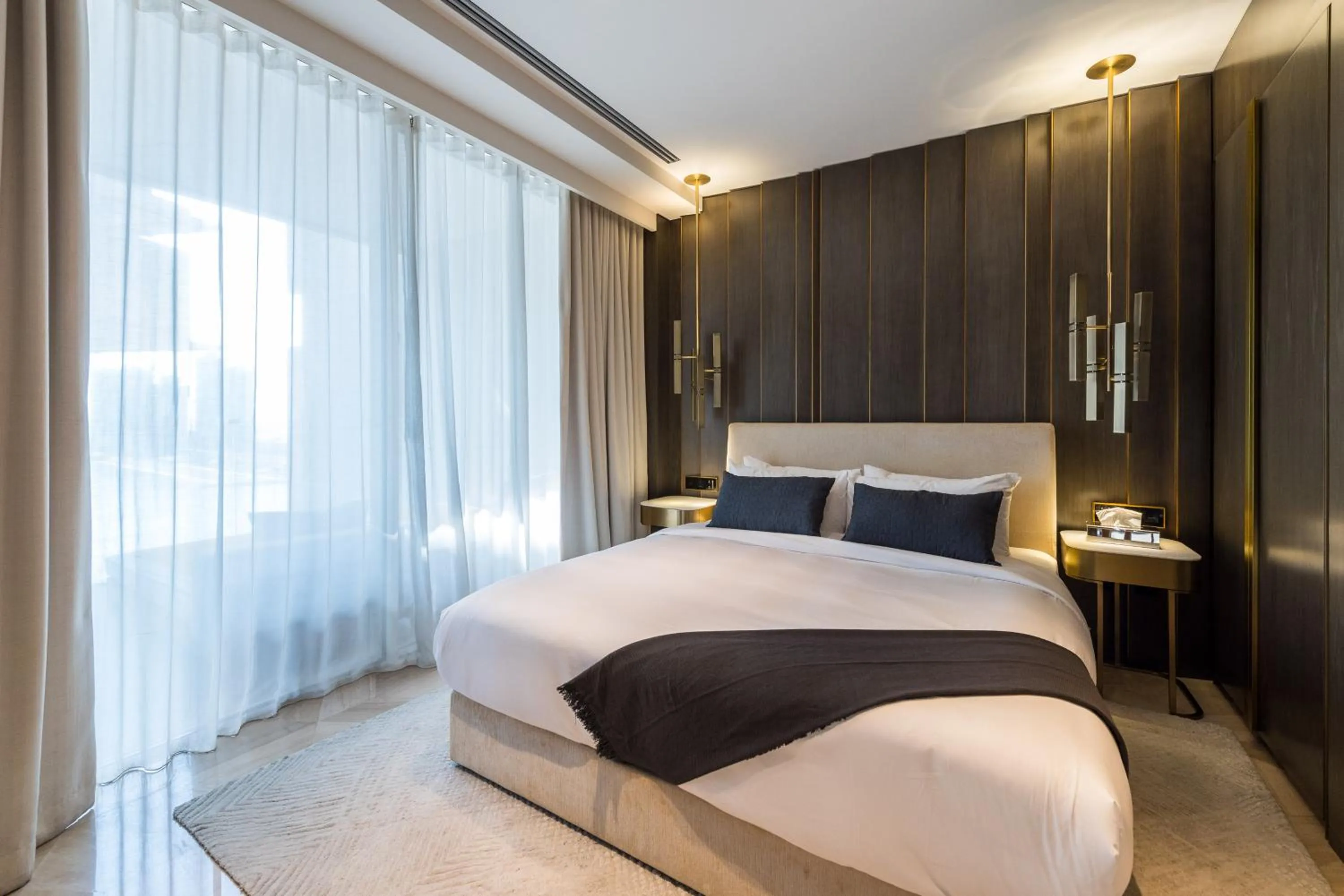 Bed in EDEN'S Homes & Villas - FIVE Palm Residences