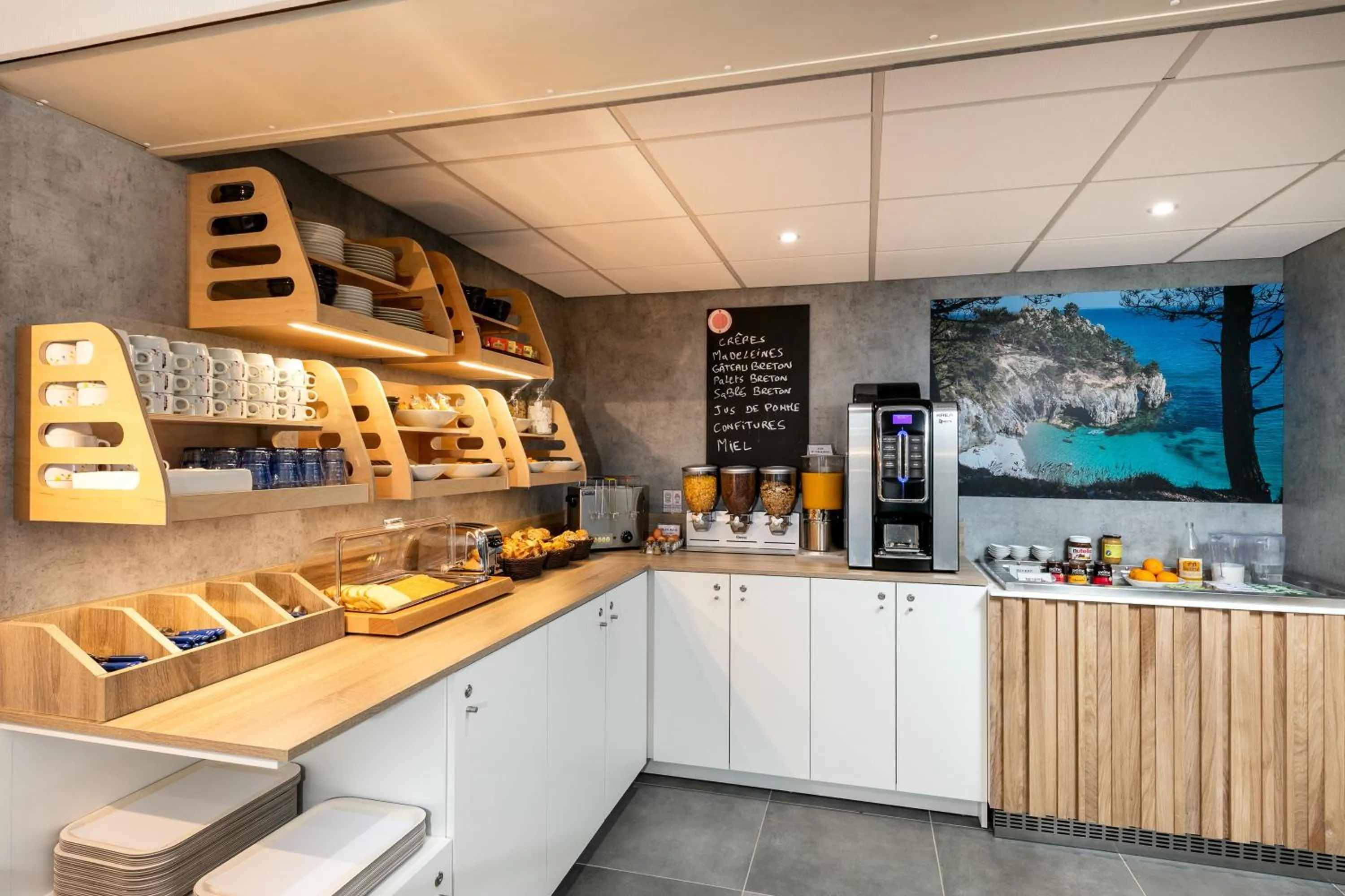 Breakfast in Brit Hotel Iroise Brest