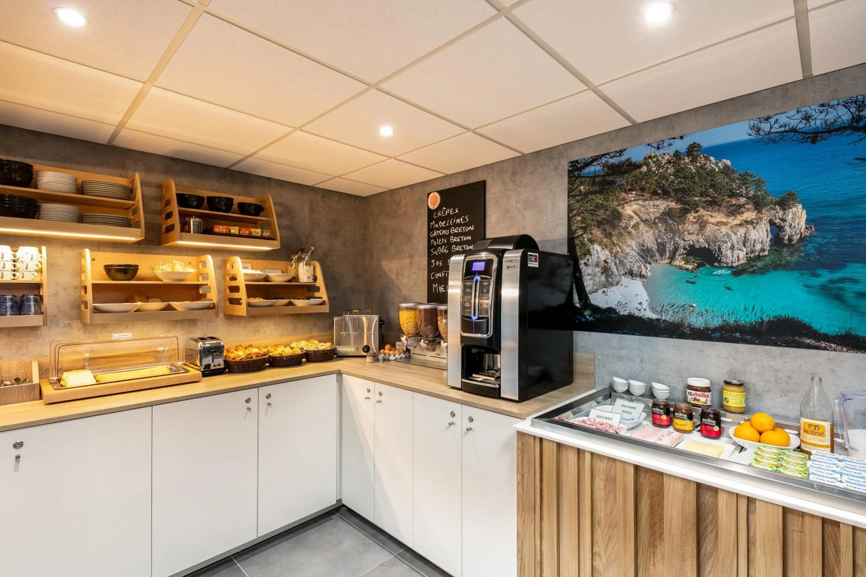 Breakfast in Brit Hotel Iroise Brest