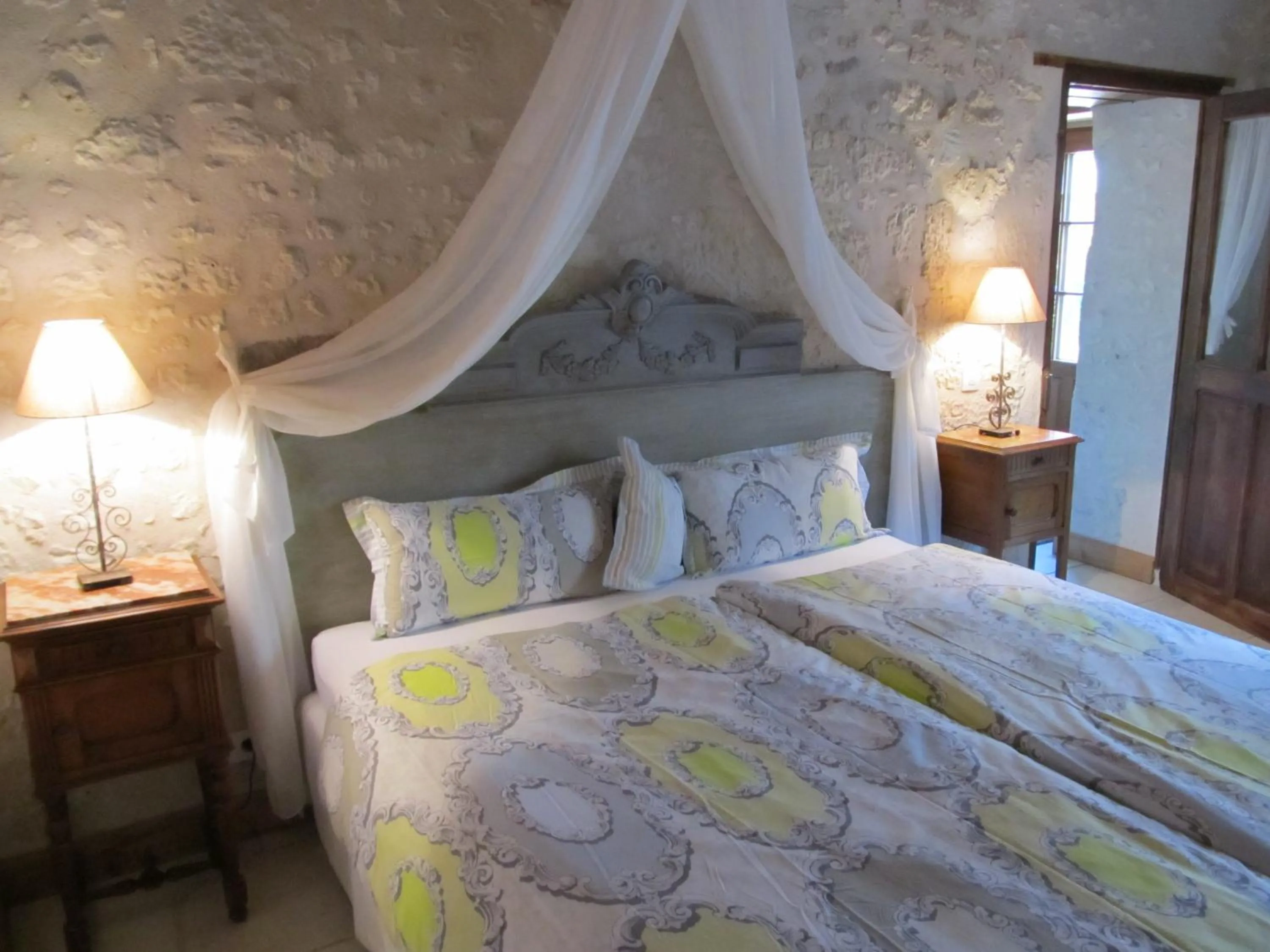 Bedroom, Bed in Le Clos de la Garde