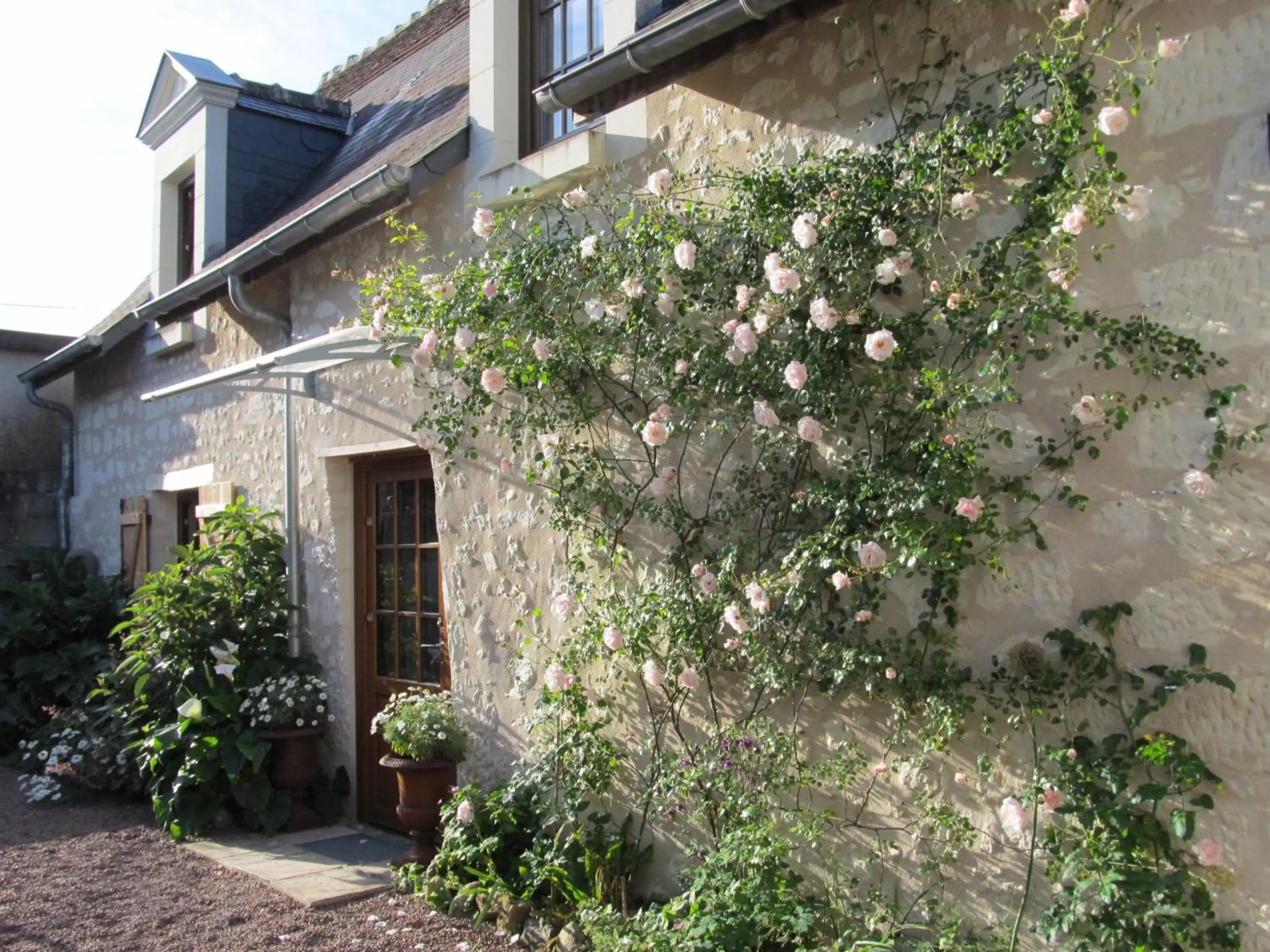 Facade/entrance in Le Clos de la Garde