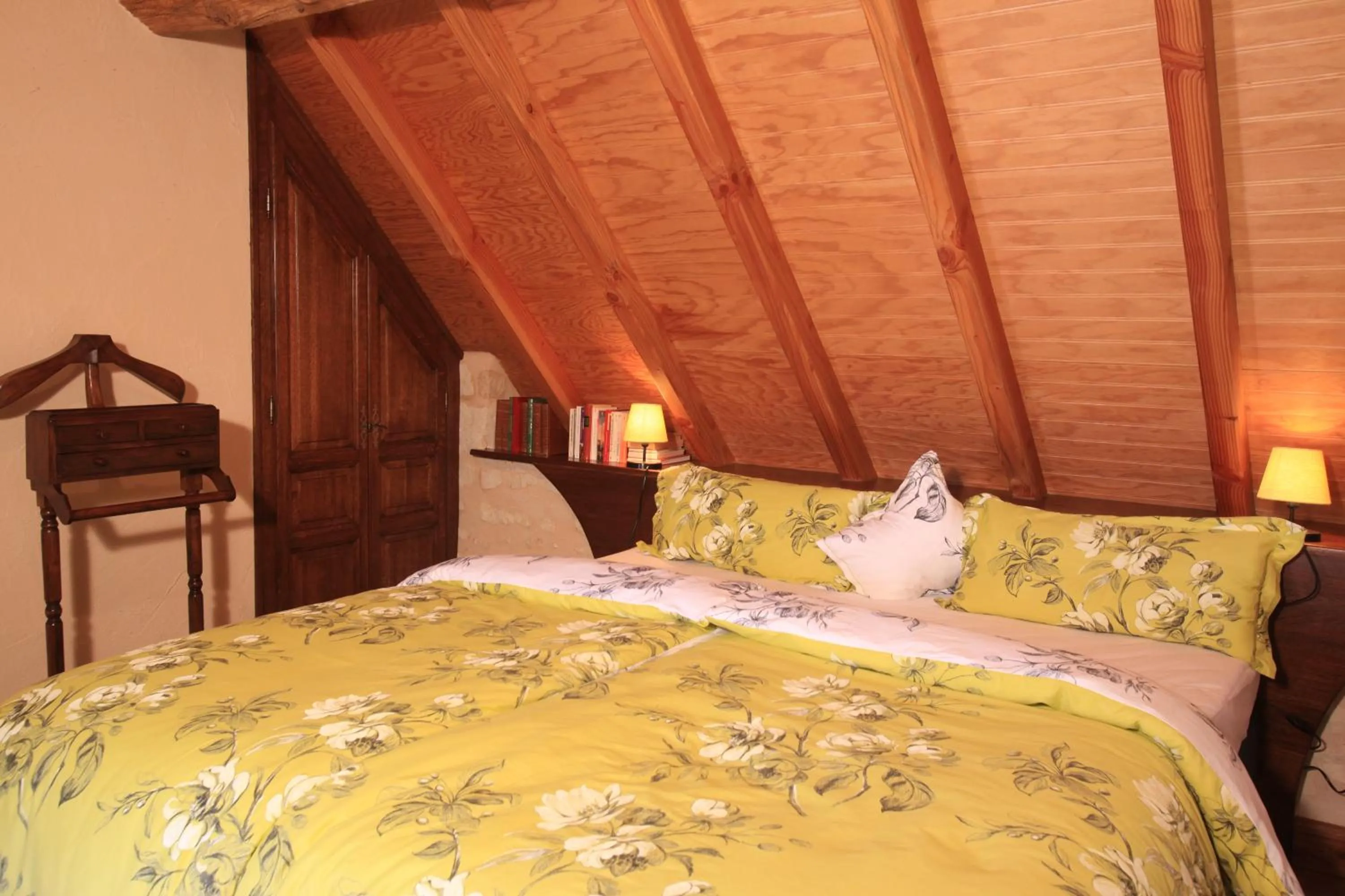 Bedroom, Bed in Le Clos de la Garde