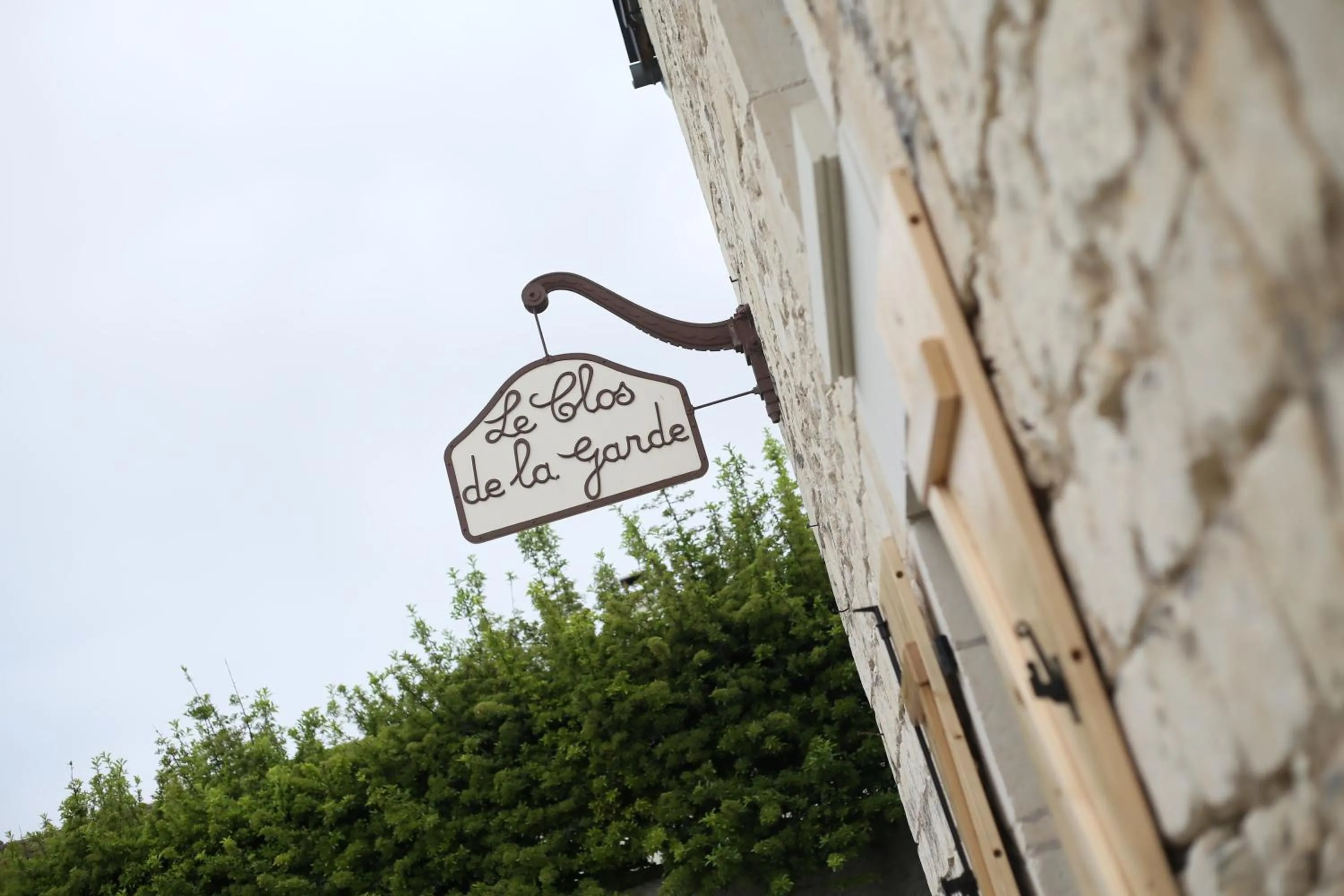Property logo or sign in Le Clos de la Garde