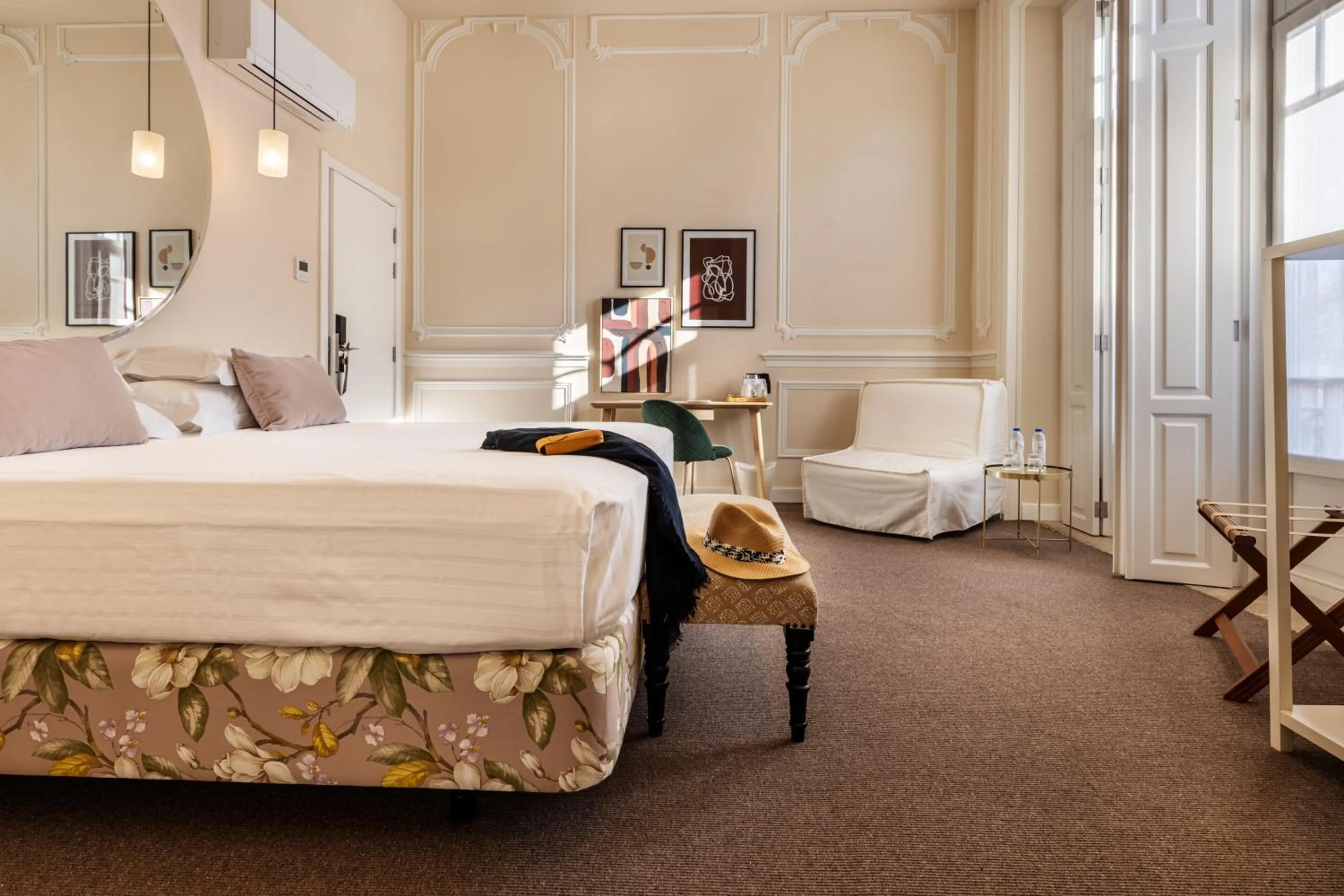 Decorative detail, Bed in Pousada Vila Real Santo Antonio