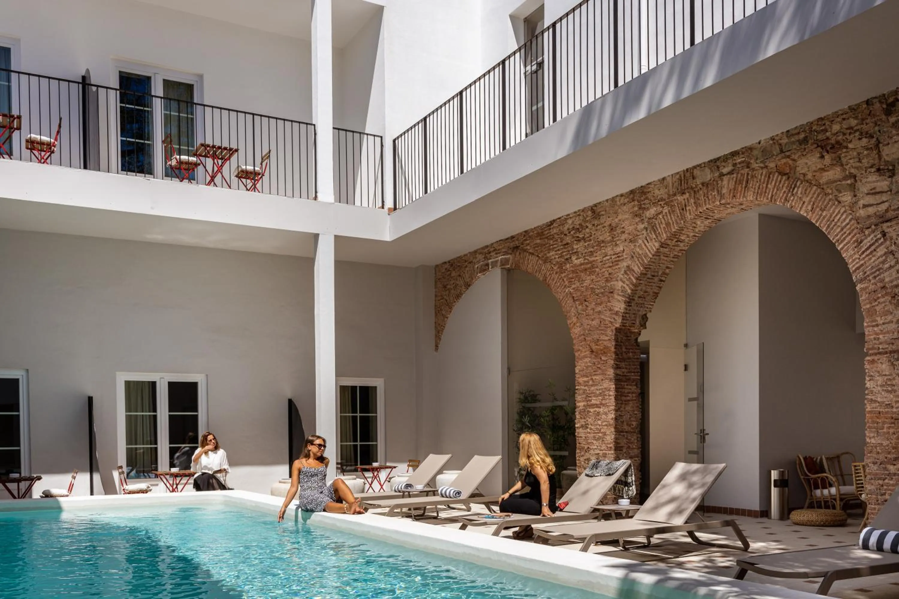 Swimming pool in Pousada Vila Real Santo Antonio