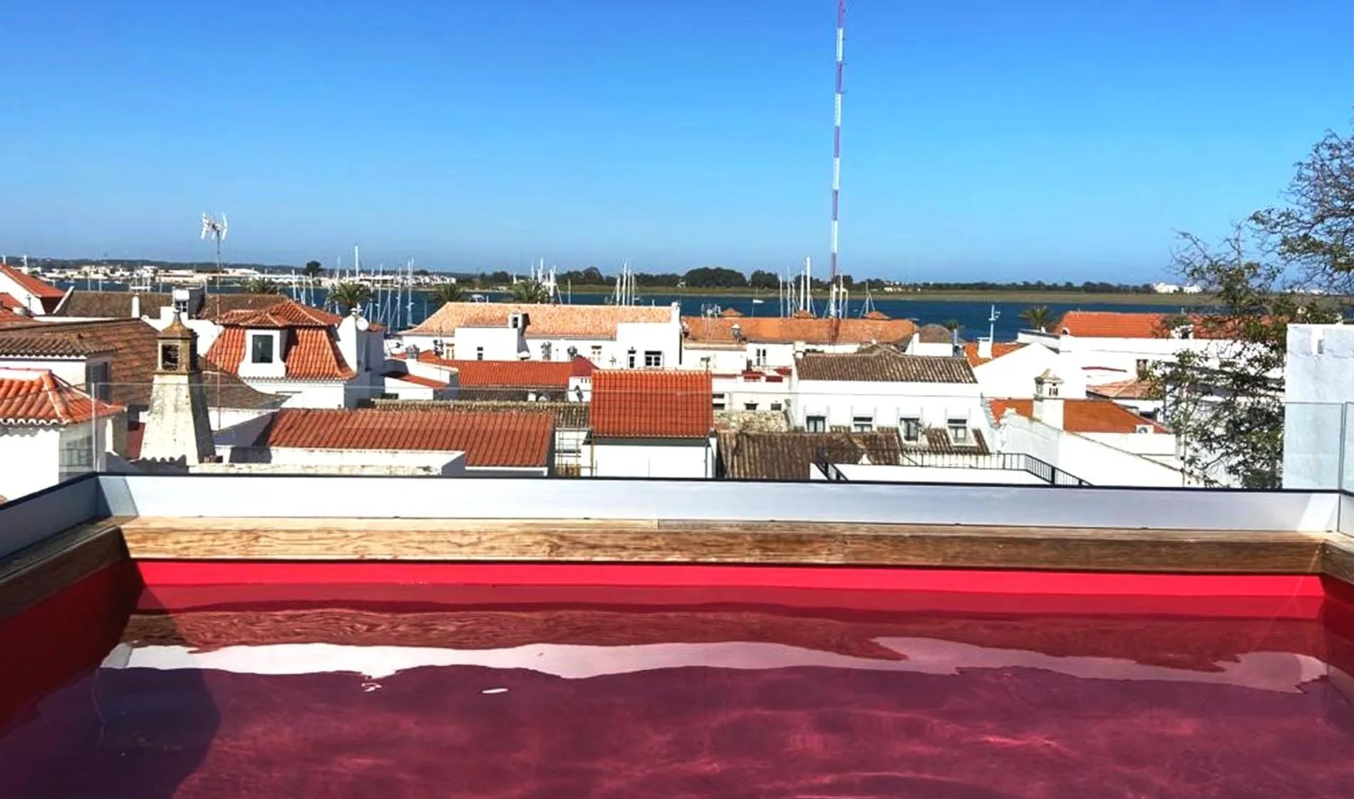 Swimming pool in Pousada Vila Real Santo Antonio