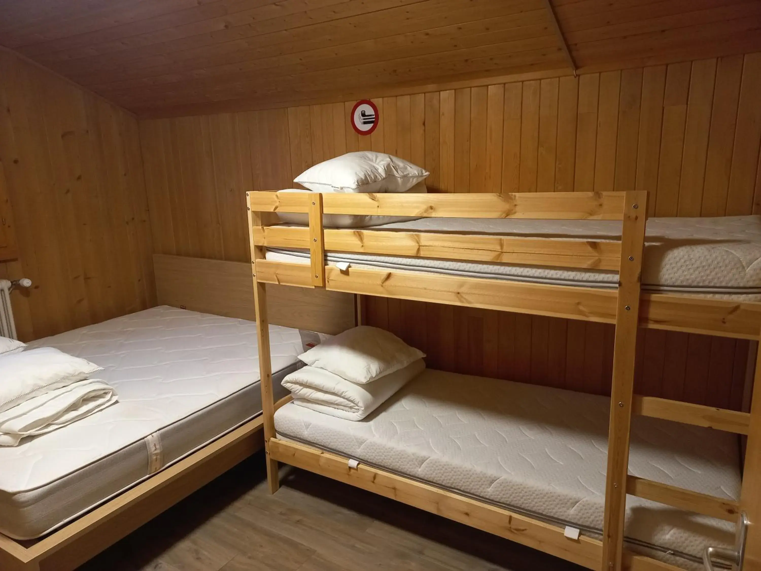 Double Room in Freeride Hostel Double Room in Freeride Hostel