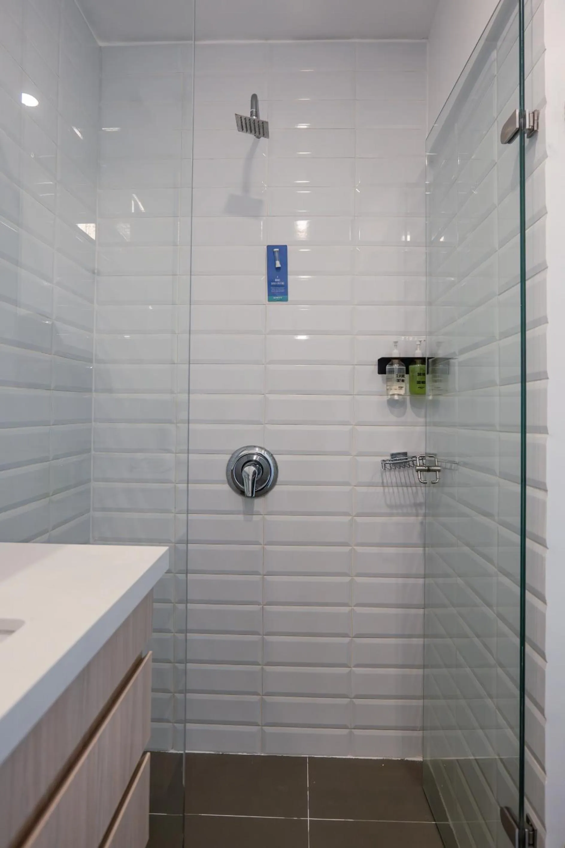 Shower in Spotty Bogotá Centro