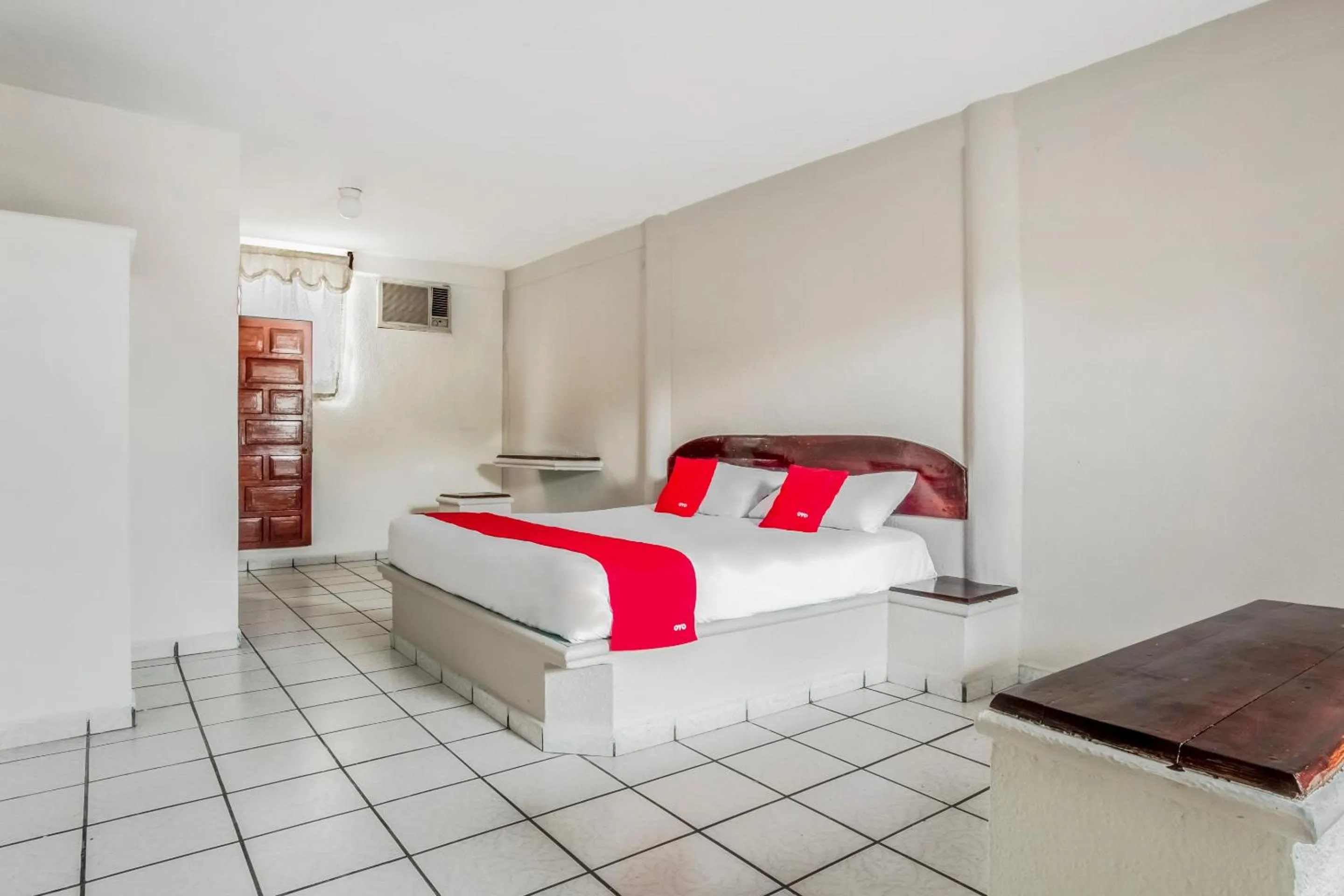 Bedroom in OYO Hotel Jaguar