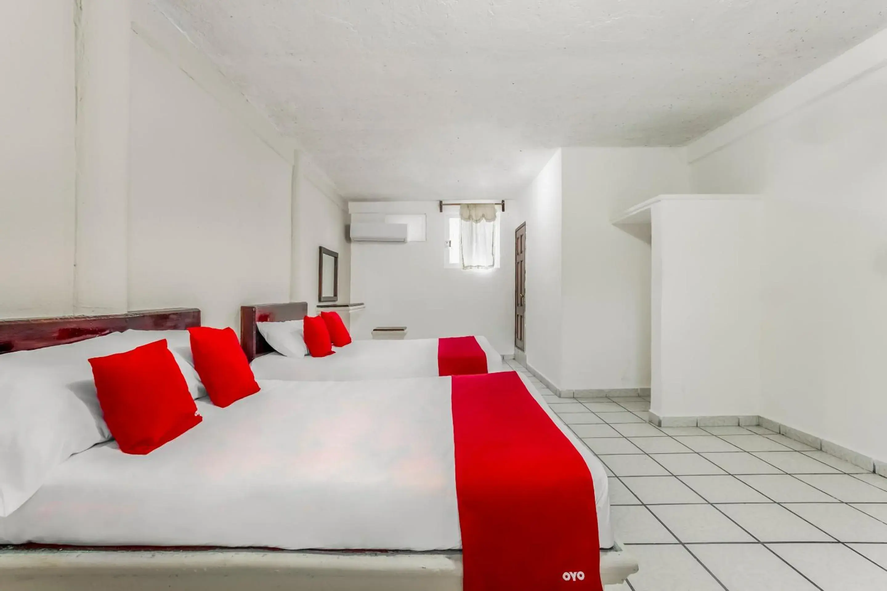 Bedroom in OYO Hotel Jaguar Bedroom in OYO Hotel Jaguar