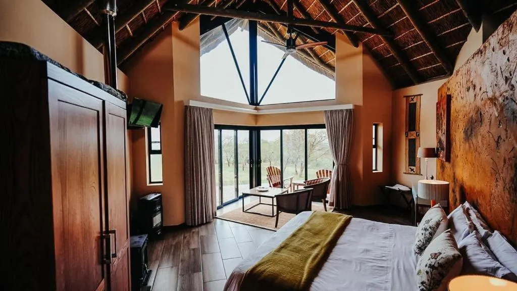 Bed in Jbay Zebra Lodge
