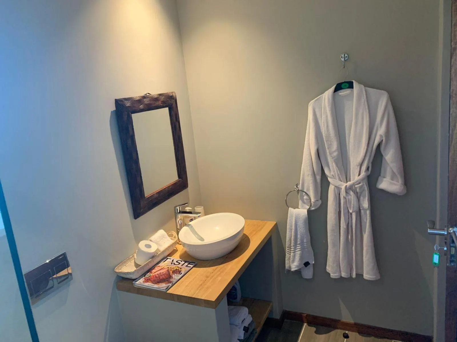 Bathroom in Jbay Zebra Lodge