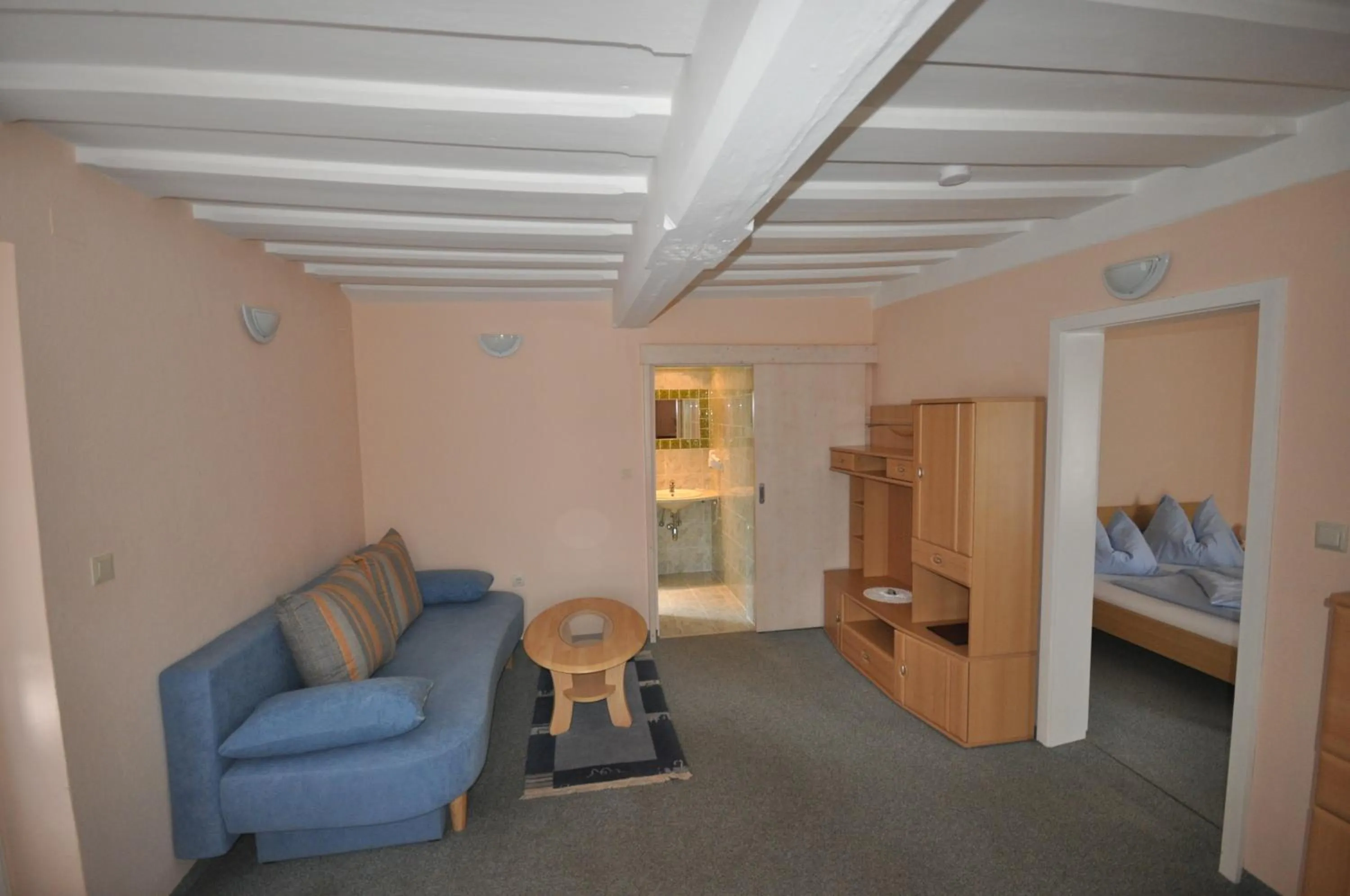 Photo of the whole room in Gasthof Zum Kramer