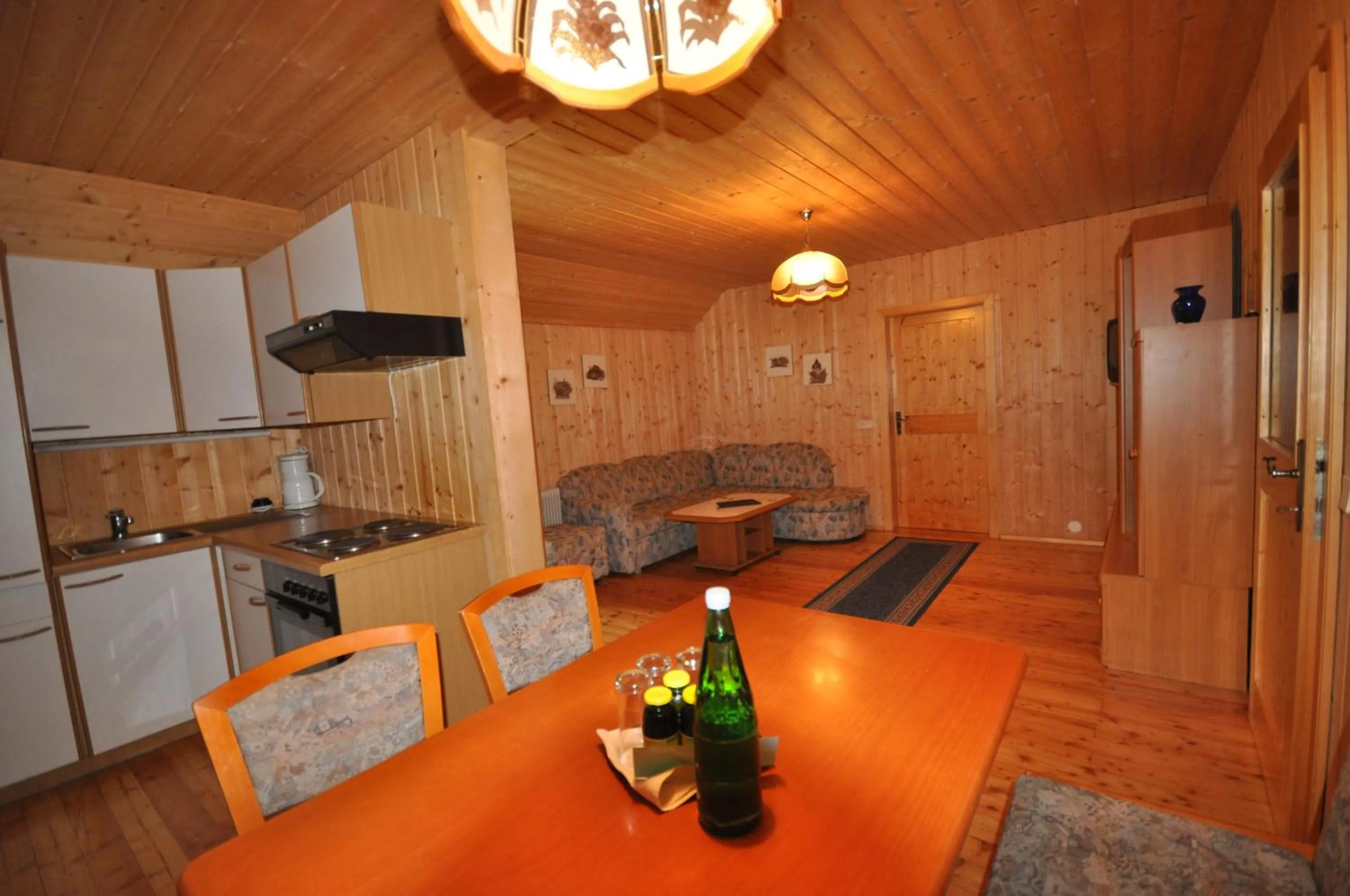 Photo of the whole room in Gasthof Zum Kramer