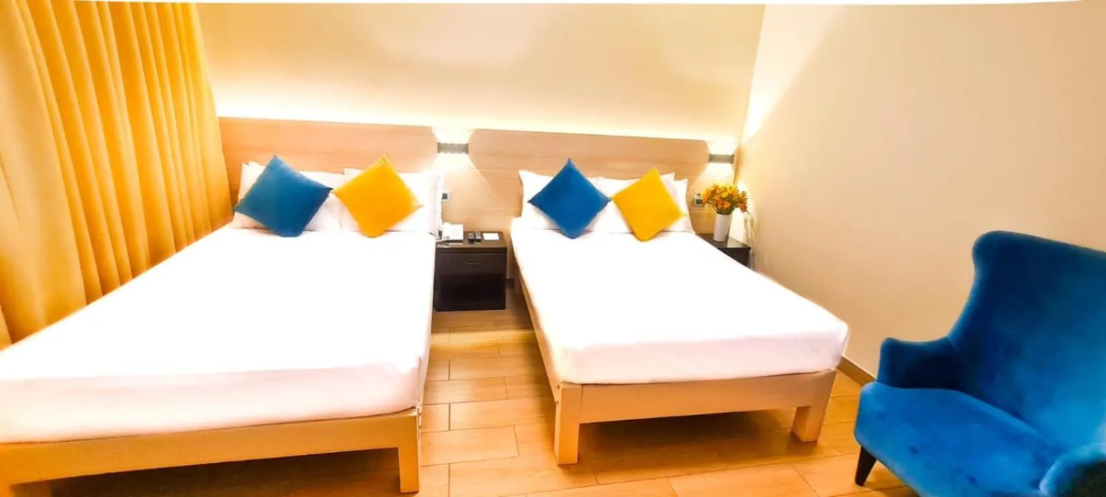 Twin Room in Acuario Hotel & Suite