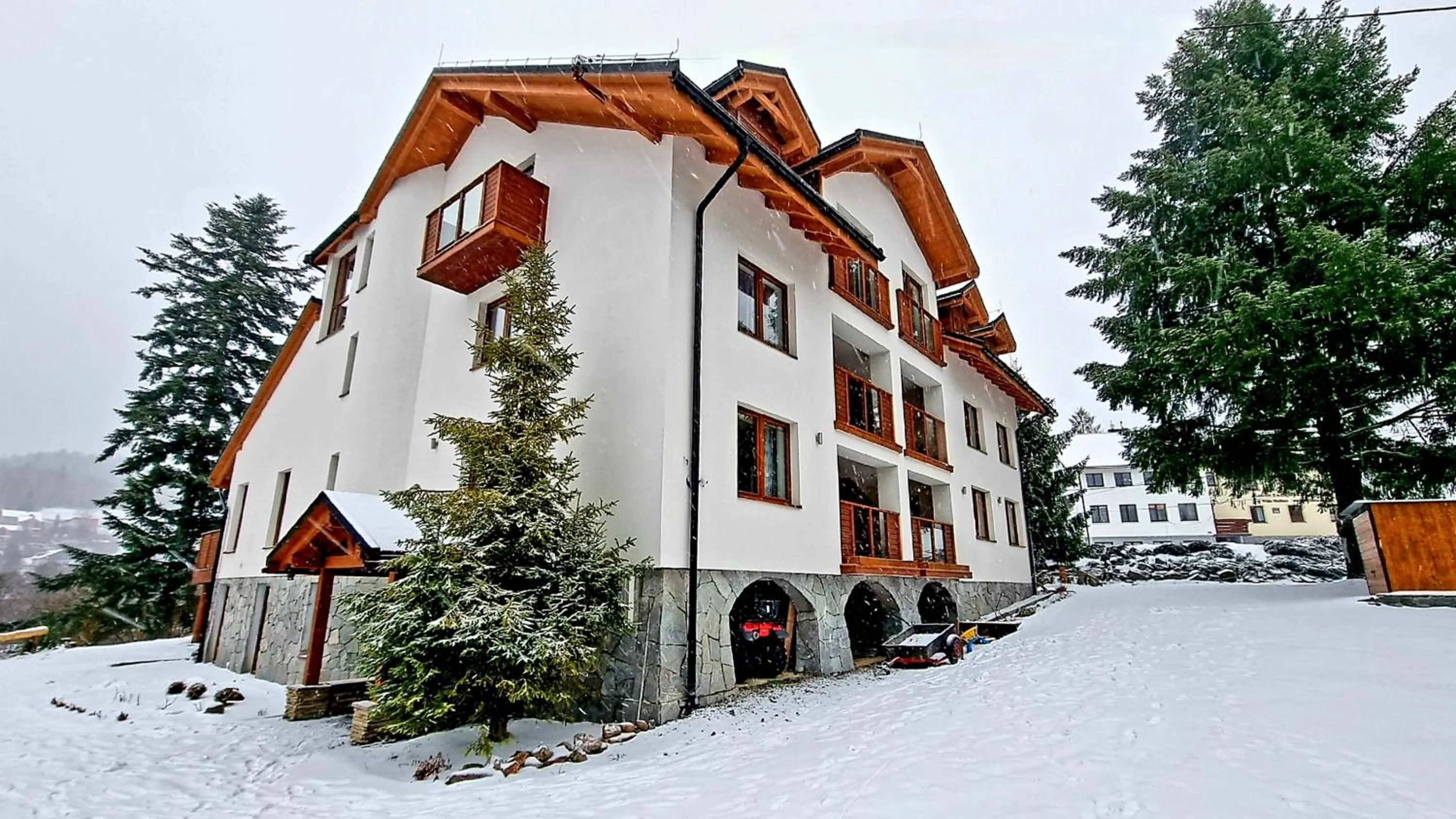 Property building in Rezydencja Barrettski