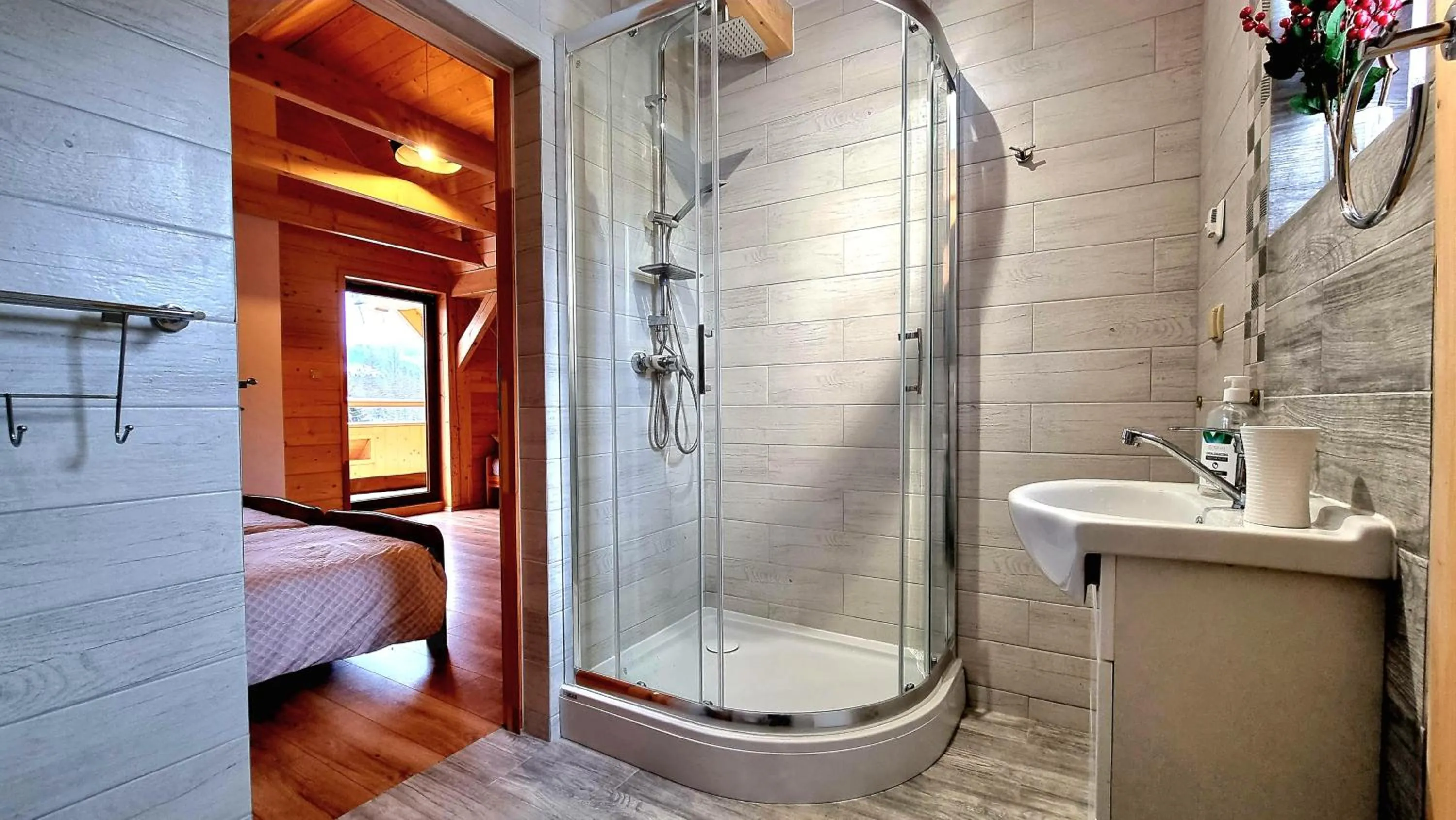 Bathroom in Rezydencja Barrettski