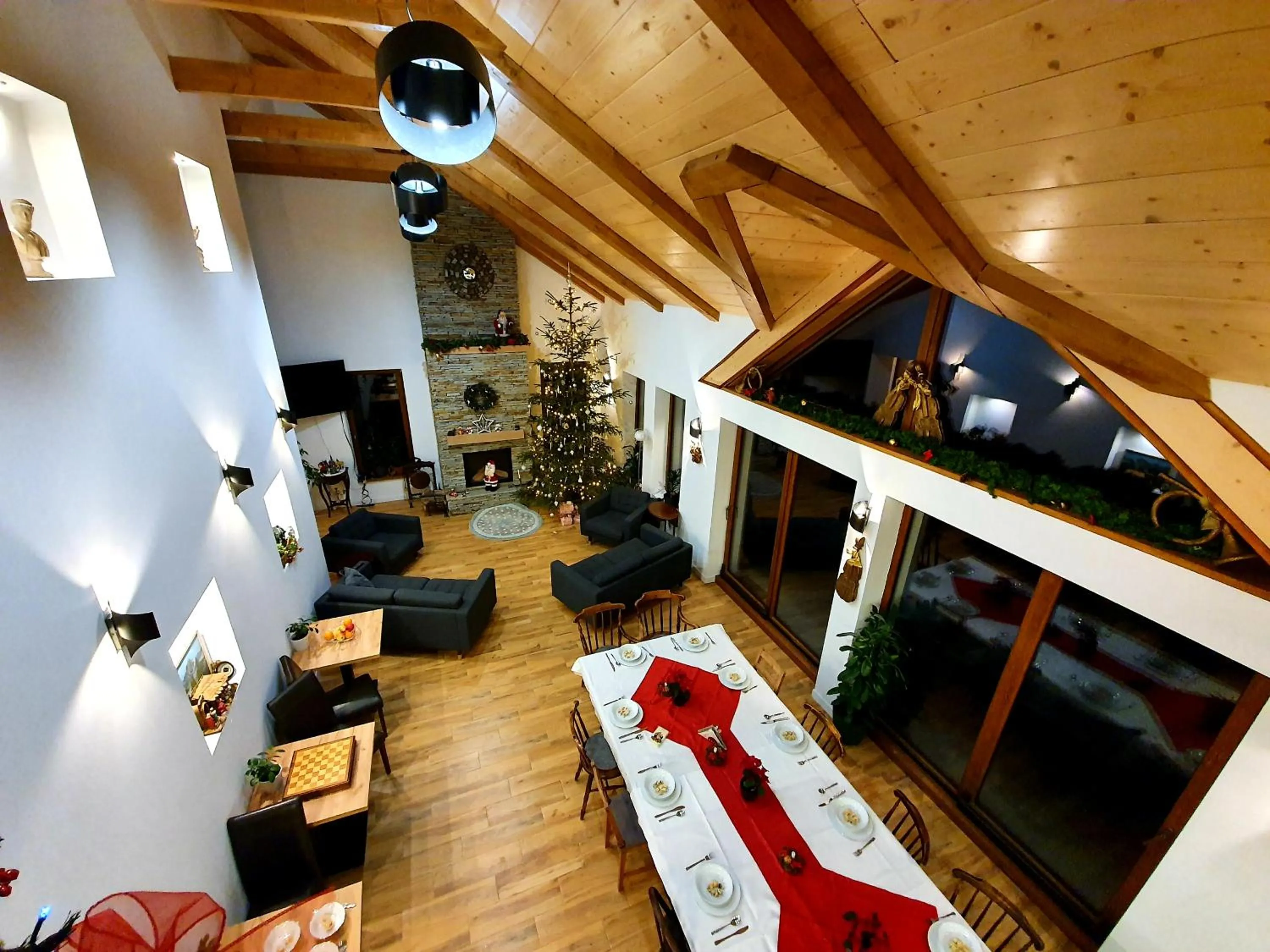 Restaurant/places to eat in Rezydencja Barrettski