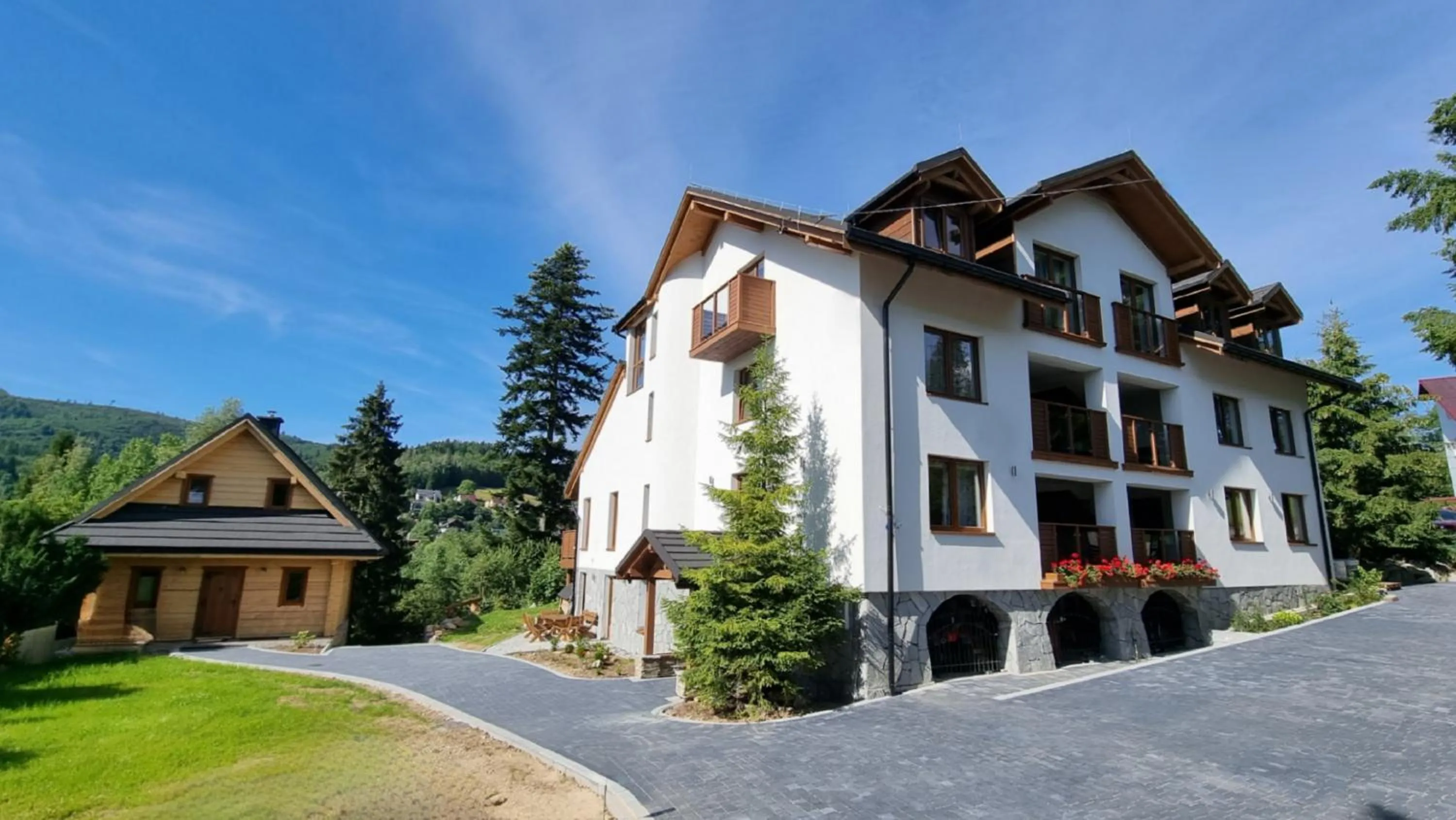 Property building in Rezydencja Barrettski