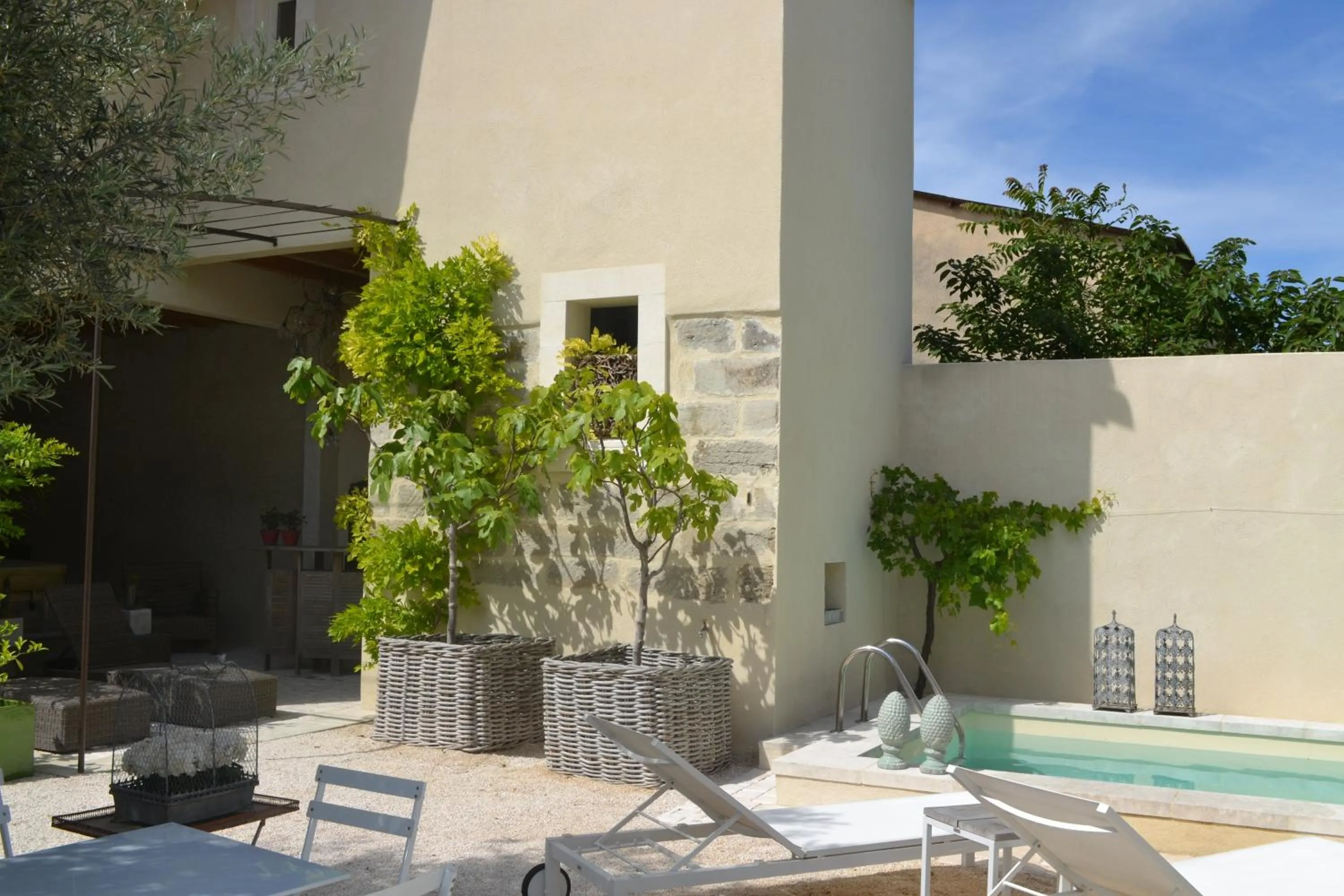 Property building in Mas À l'Improviste