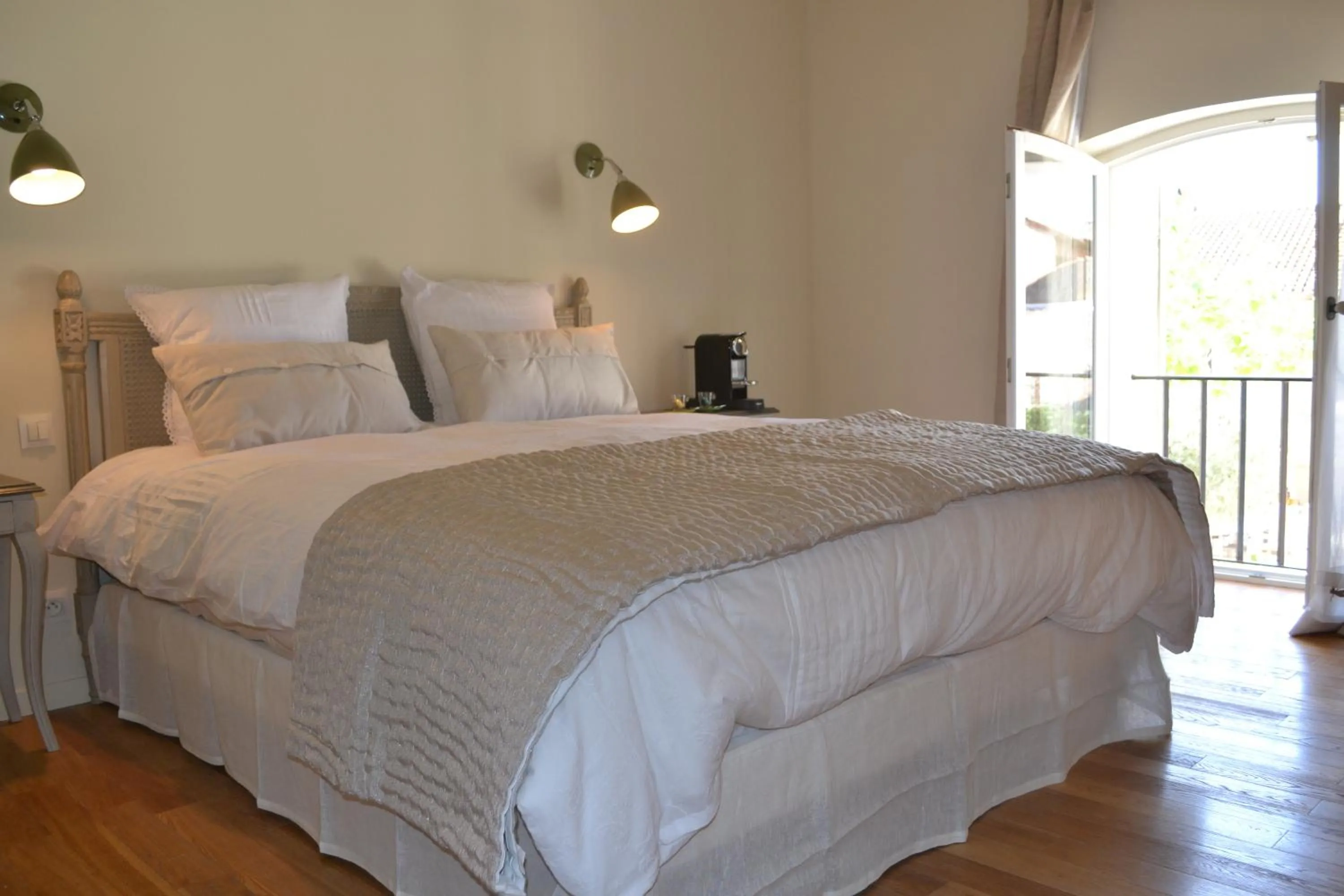 Bed in Mas À l'Improviste