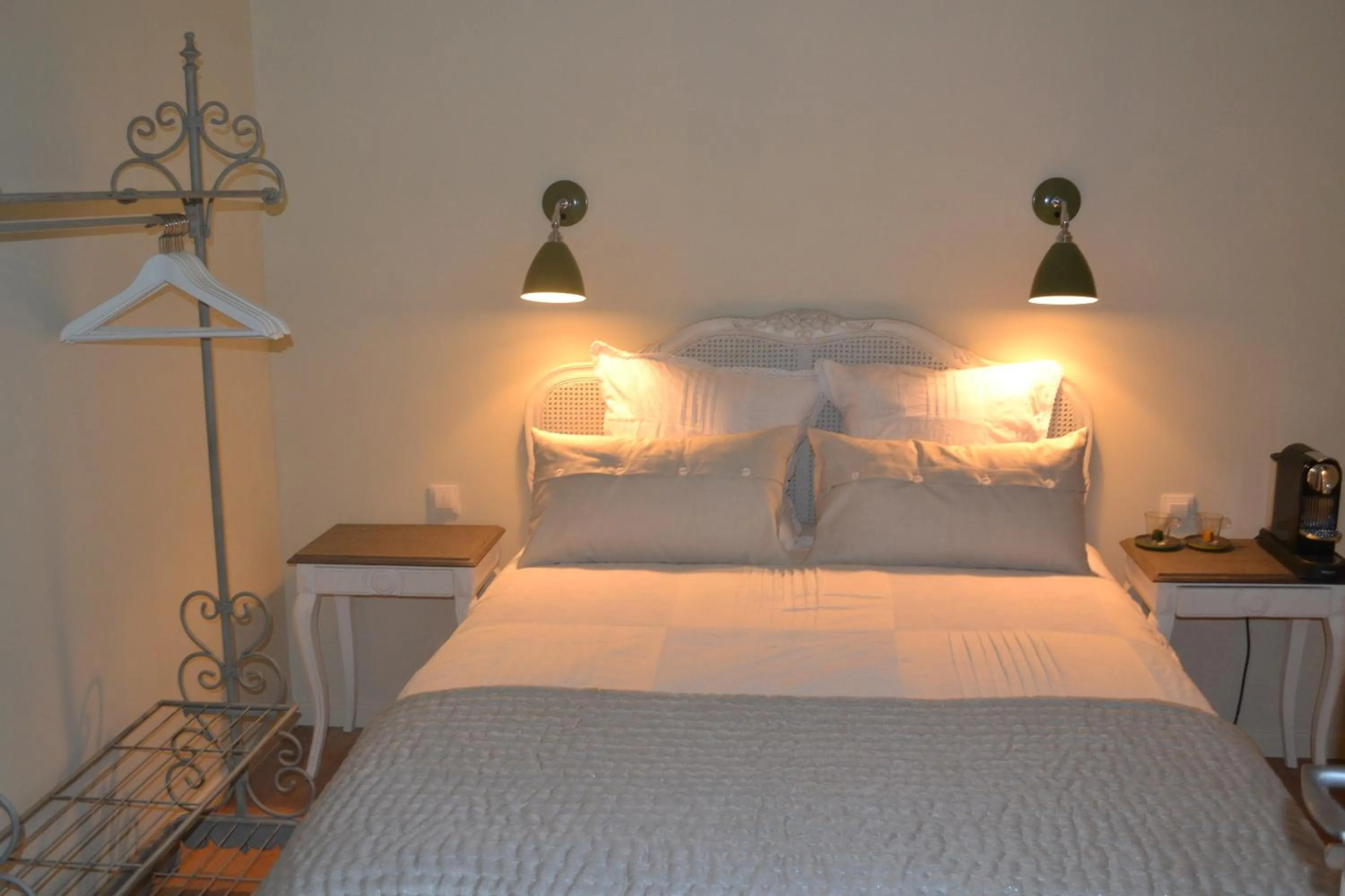 Bed in Mas À l'Improviste