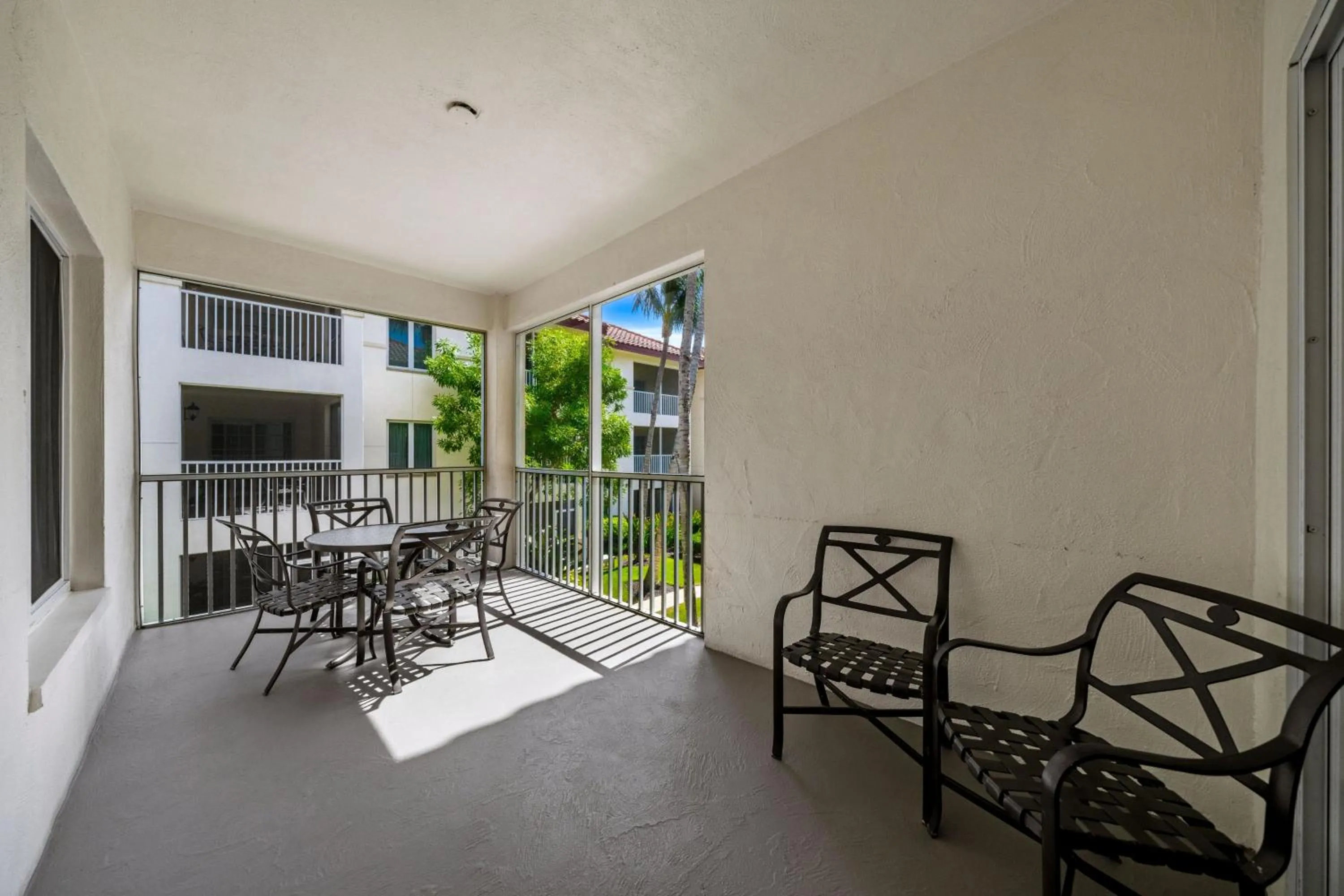 Balcony/Terrace in Bellasera Resort