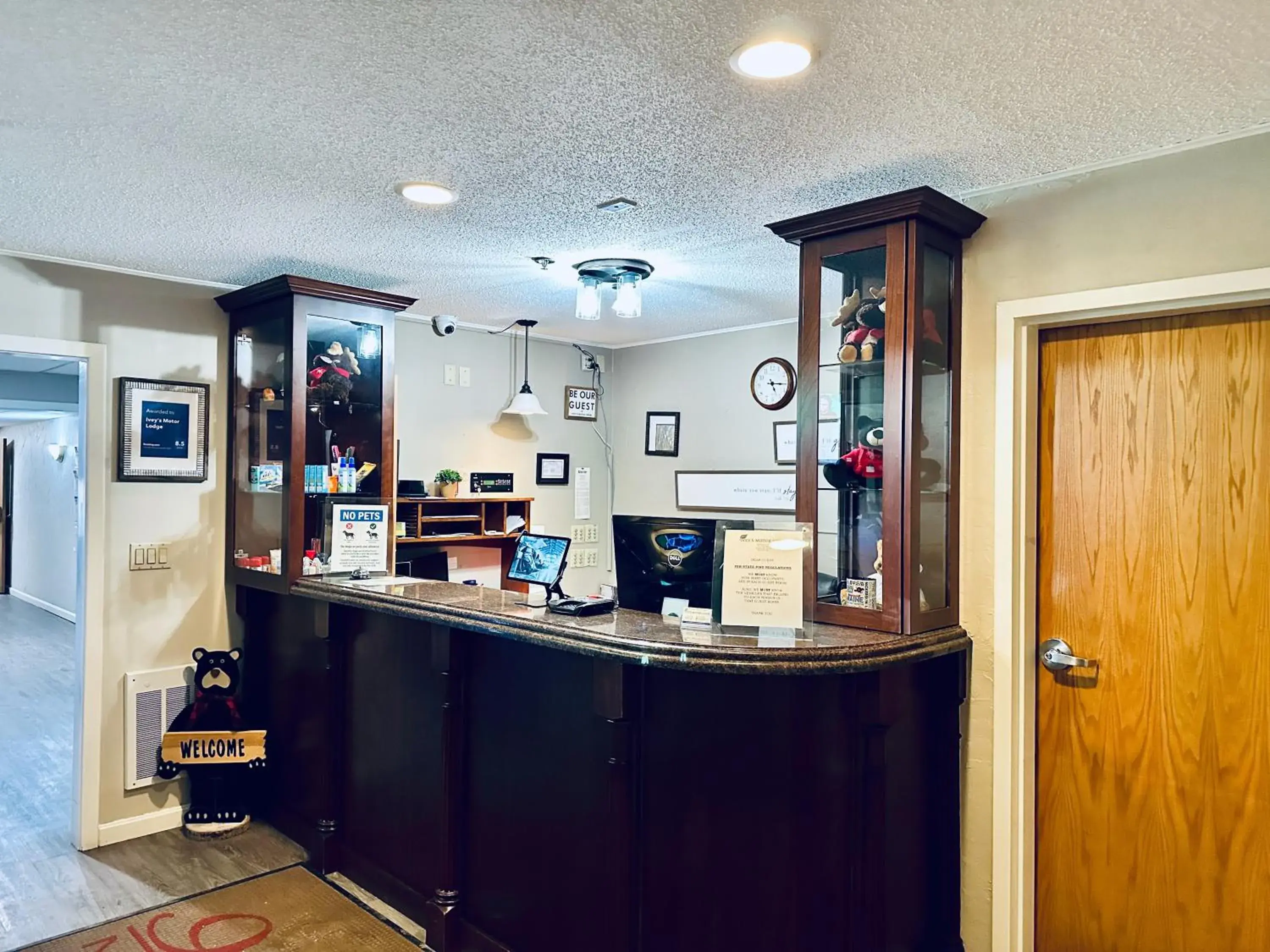 Lobby or reception in Ivey's Motor Lodge Lobby or reception in Ivey's Motor Lodge