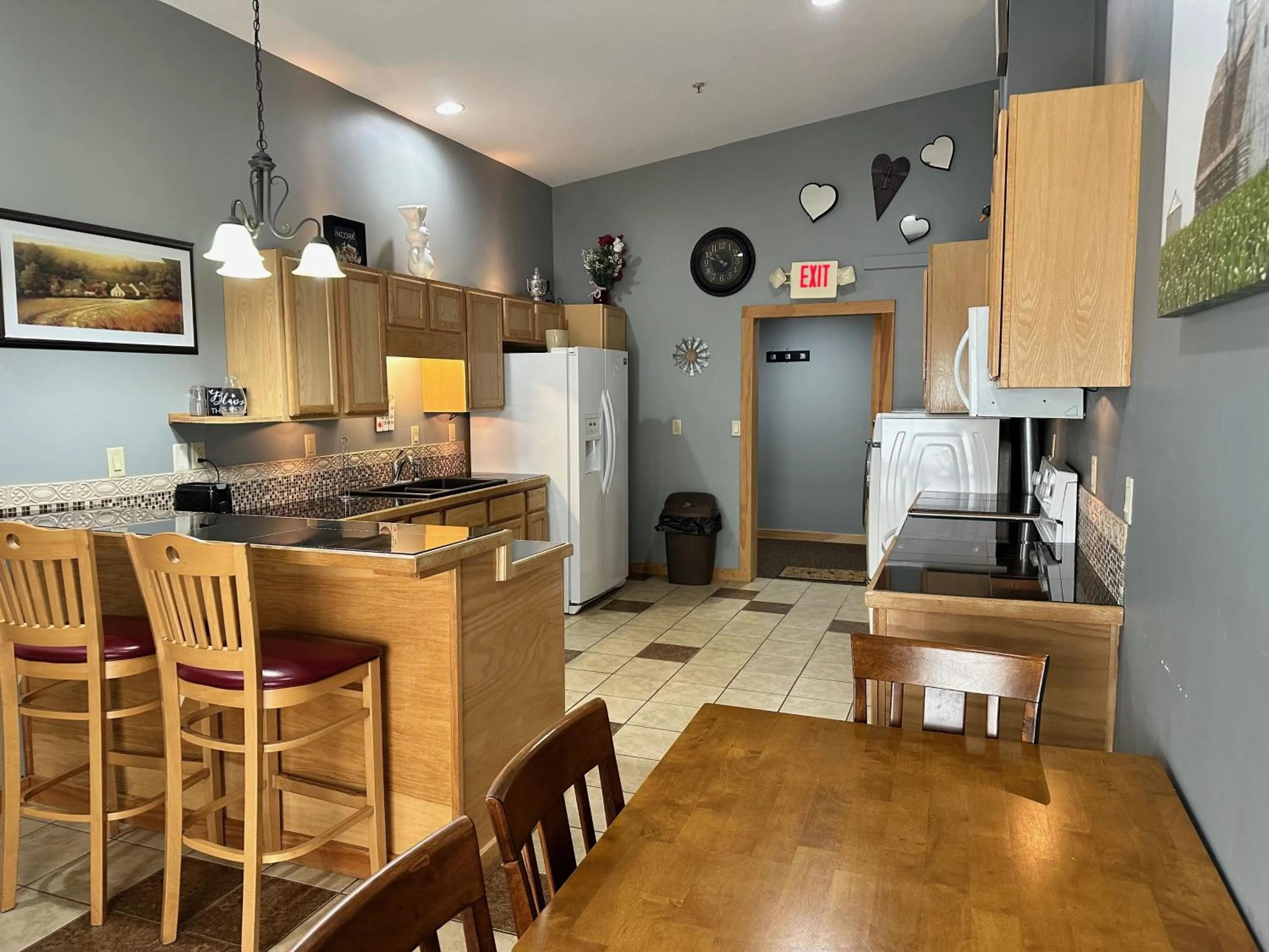 Kitchen or kitchenette in Ivey's Motor Lodge