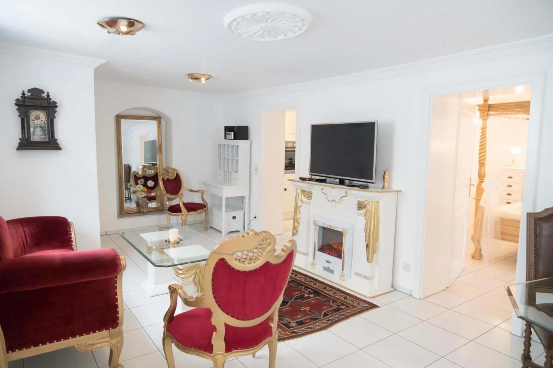 Bedroom in Apartment Storchenfärbe