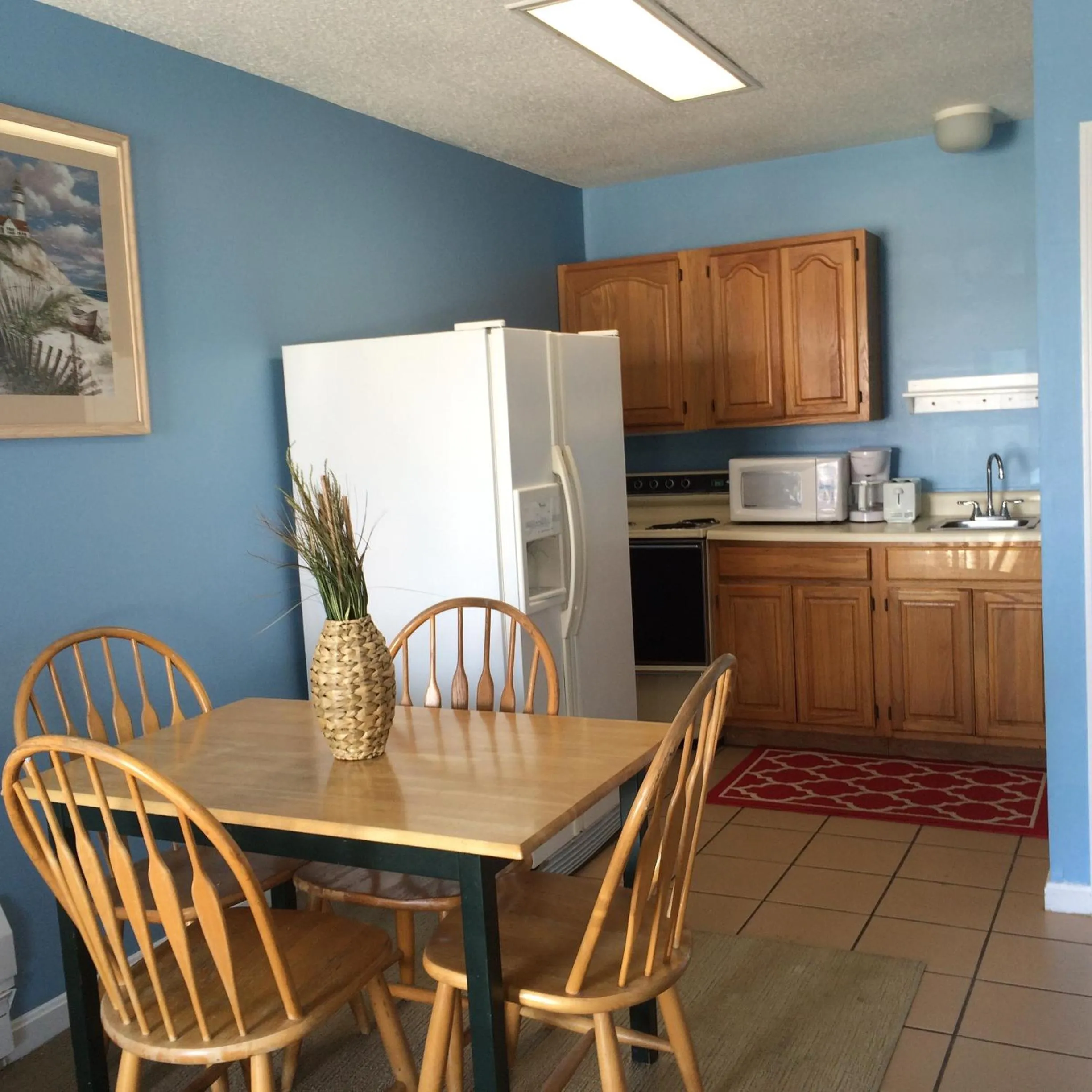Dining area in The New Oceanic Inn