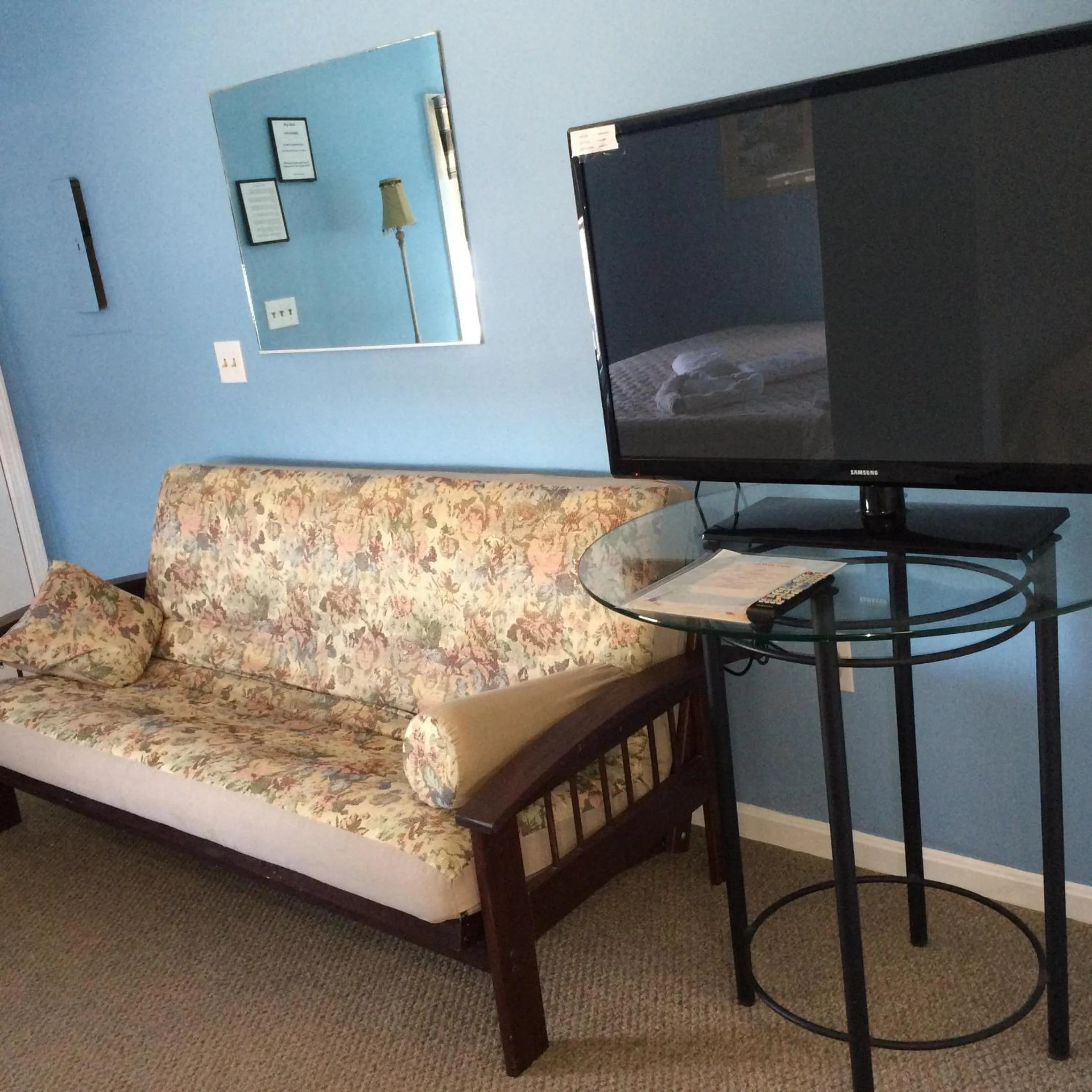 Seating area in The New Oceanic Inn