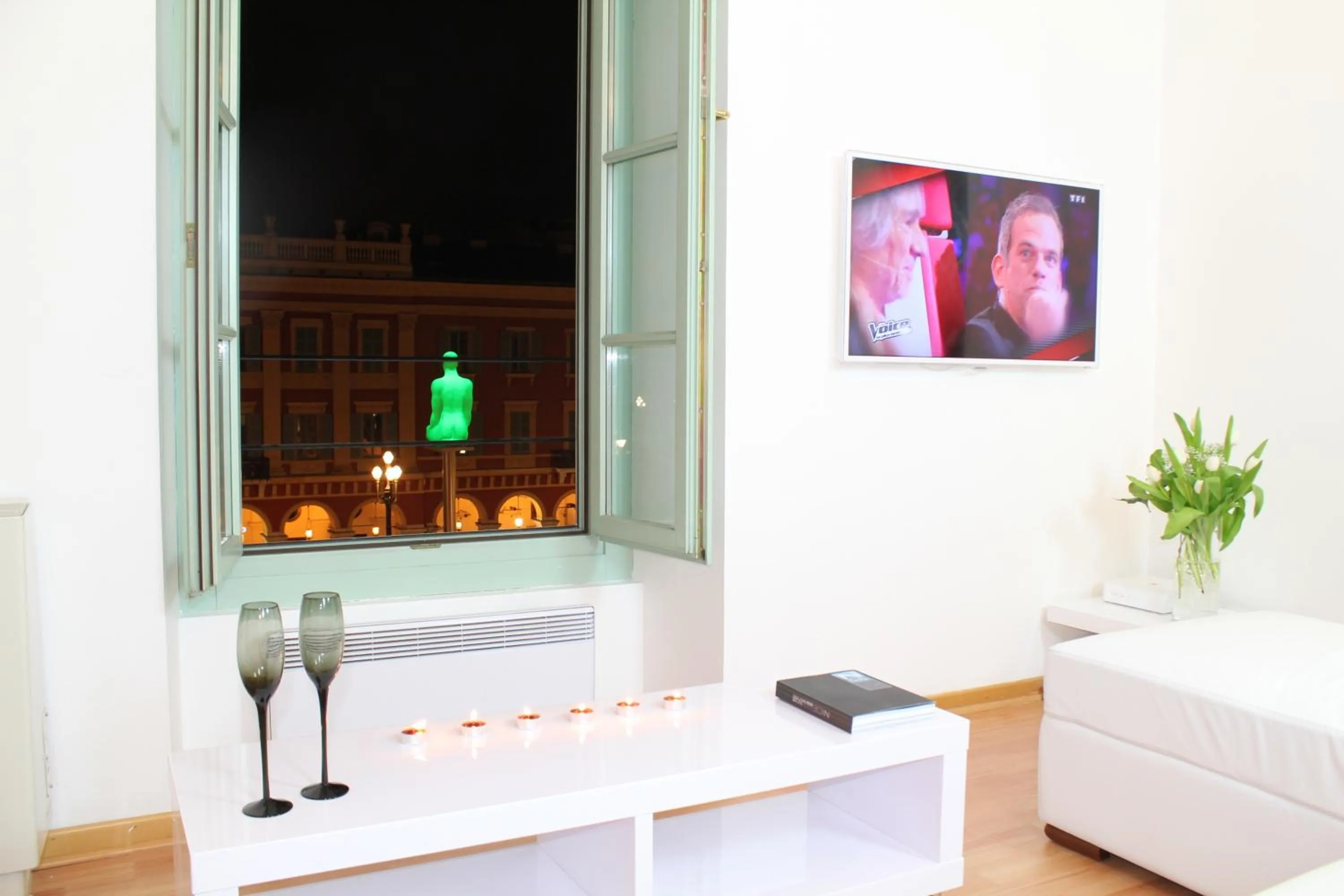 Decorative detail in Nice Massena