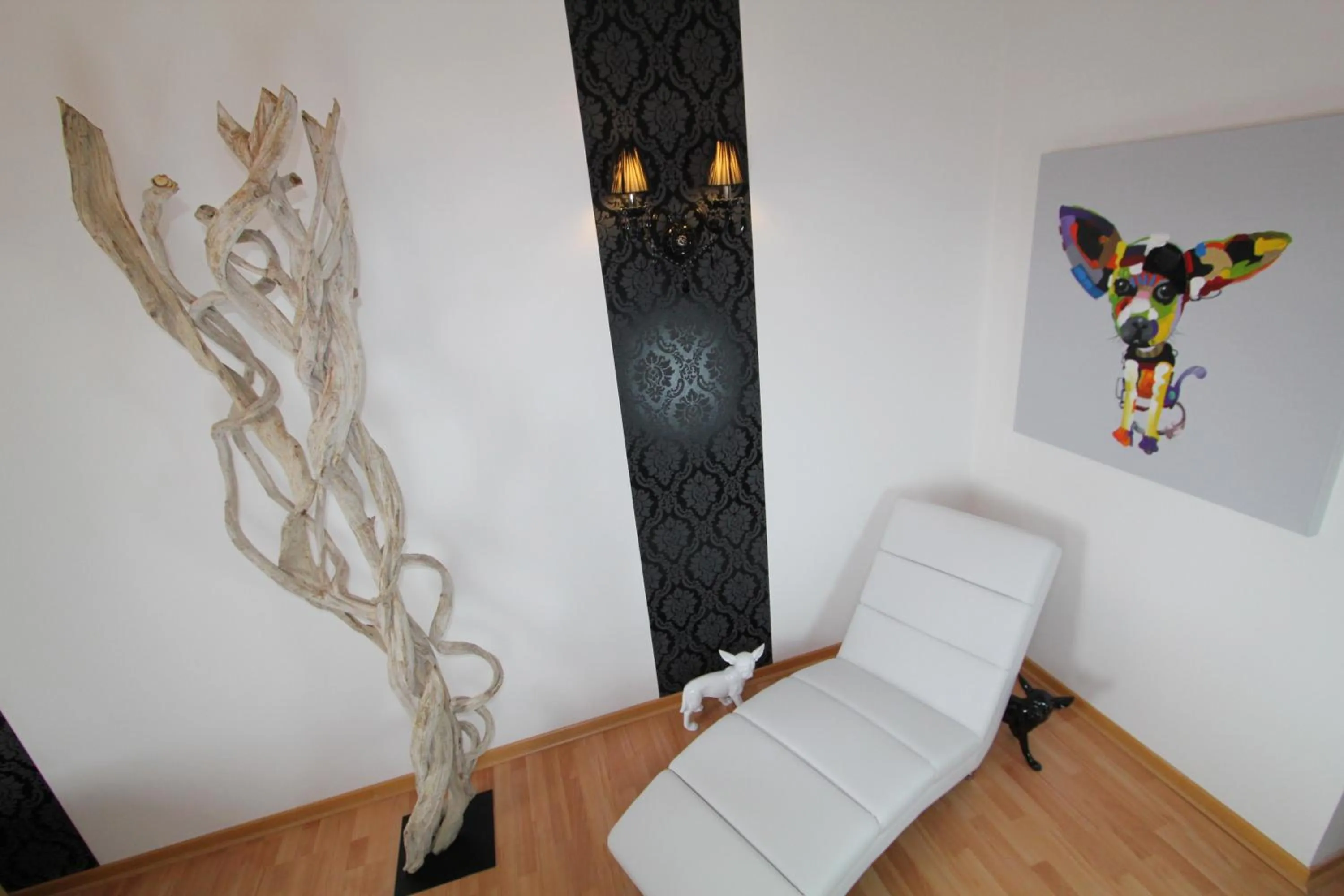 Seating area in Nice Massena