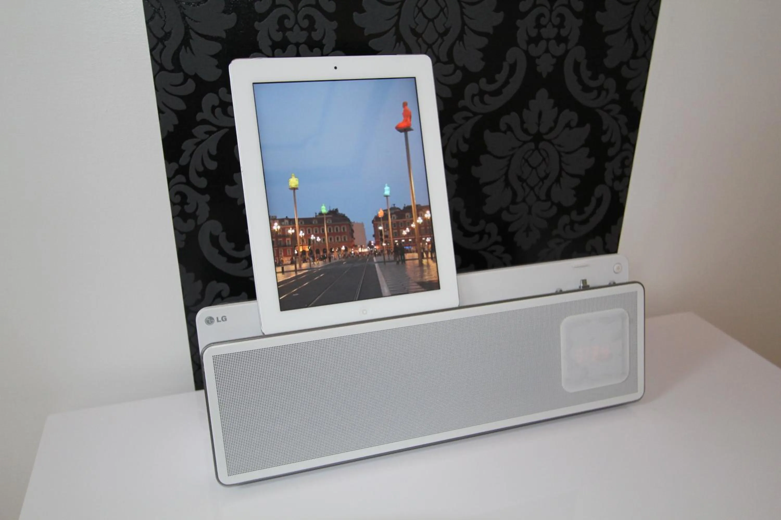 Decorative detail in Nice Massena