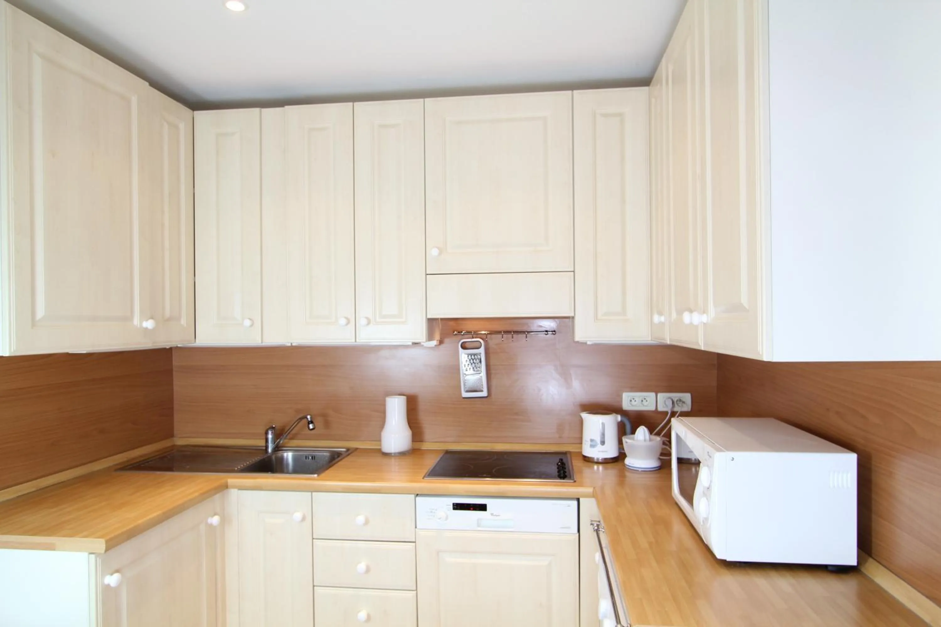 Kitchen or kitchenette in Nice Massena