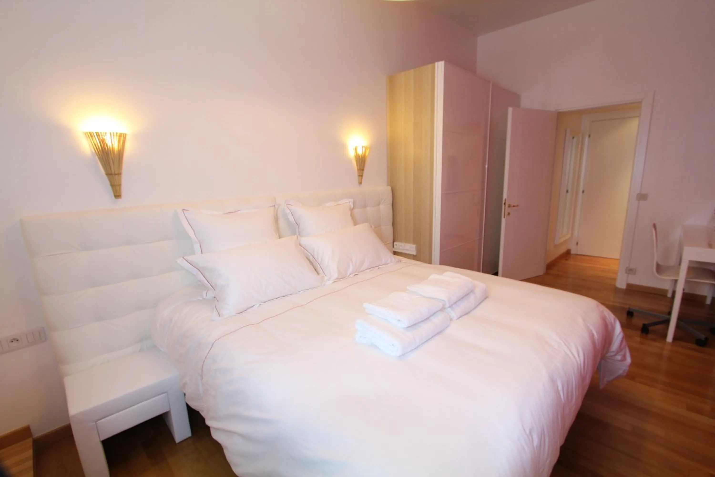 Bedroom in Nice Massena