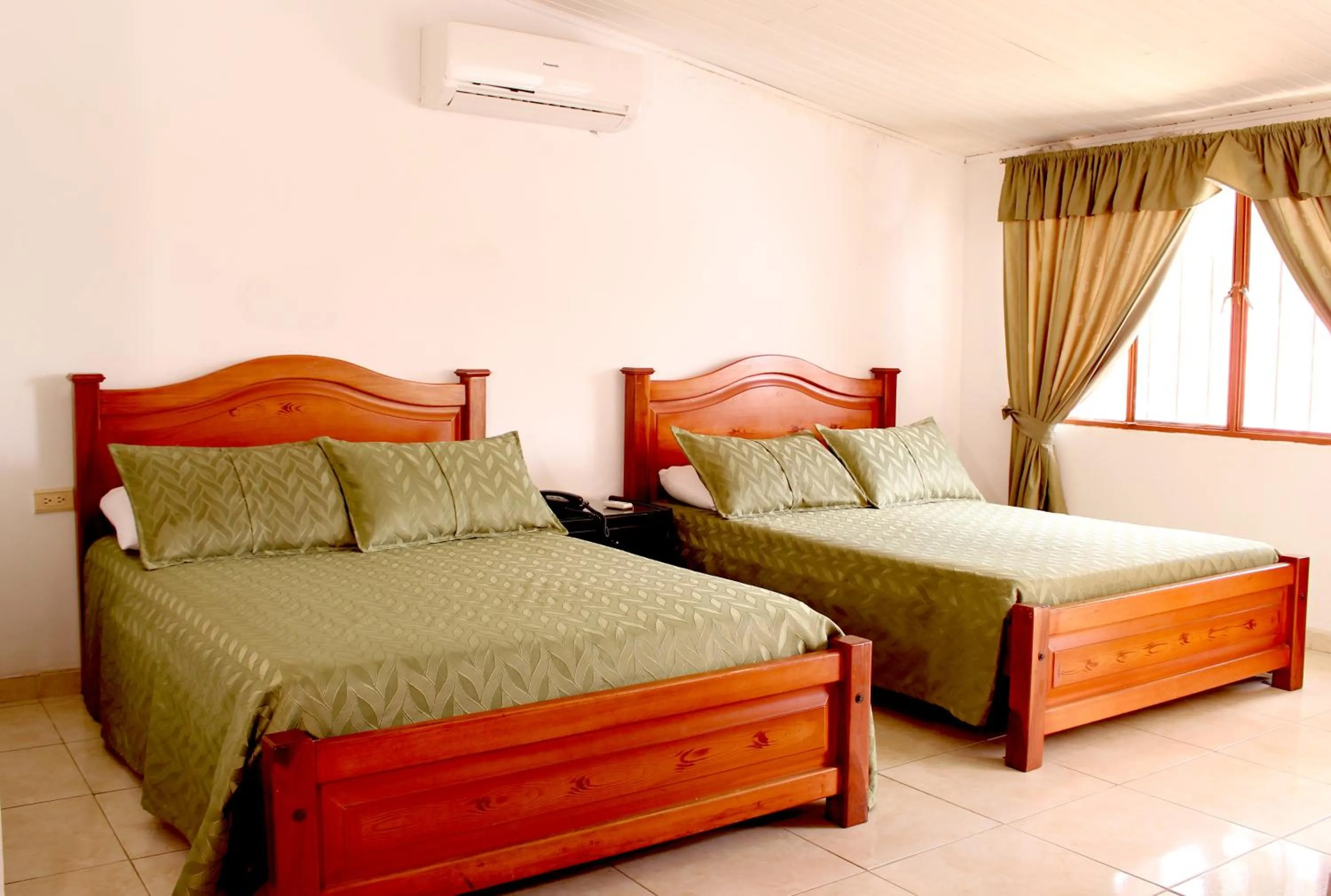 Day, Bed in Alborada Hotel Melgar