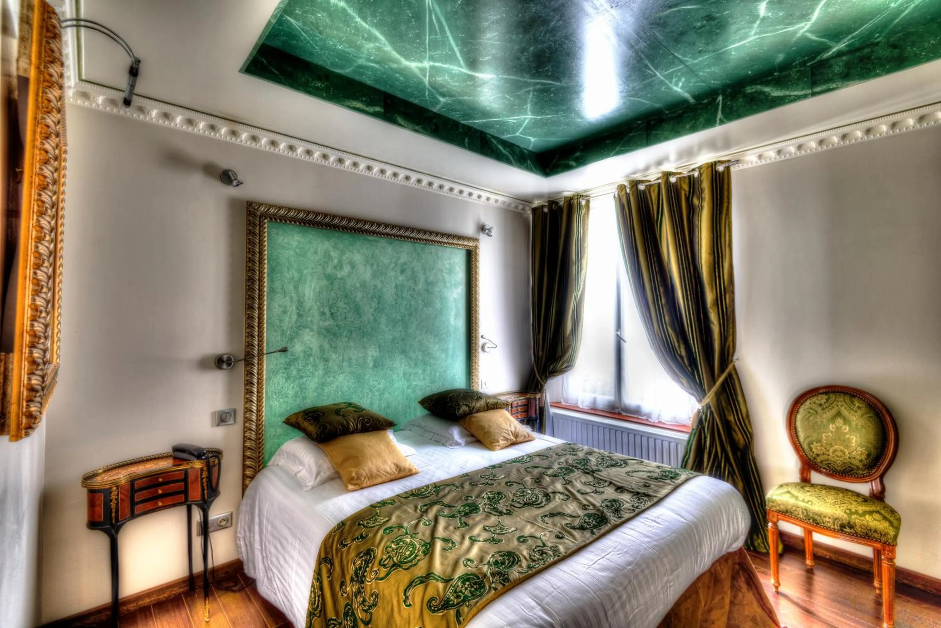 Bed in Ault - Villa Aultia Hotel - baie de somme