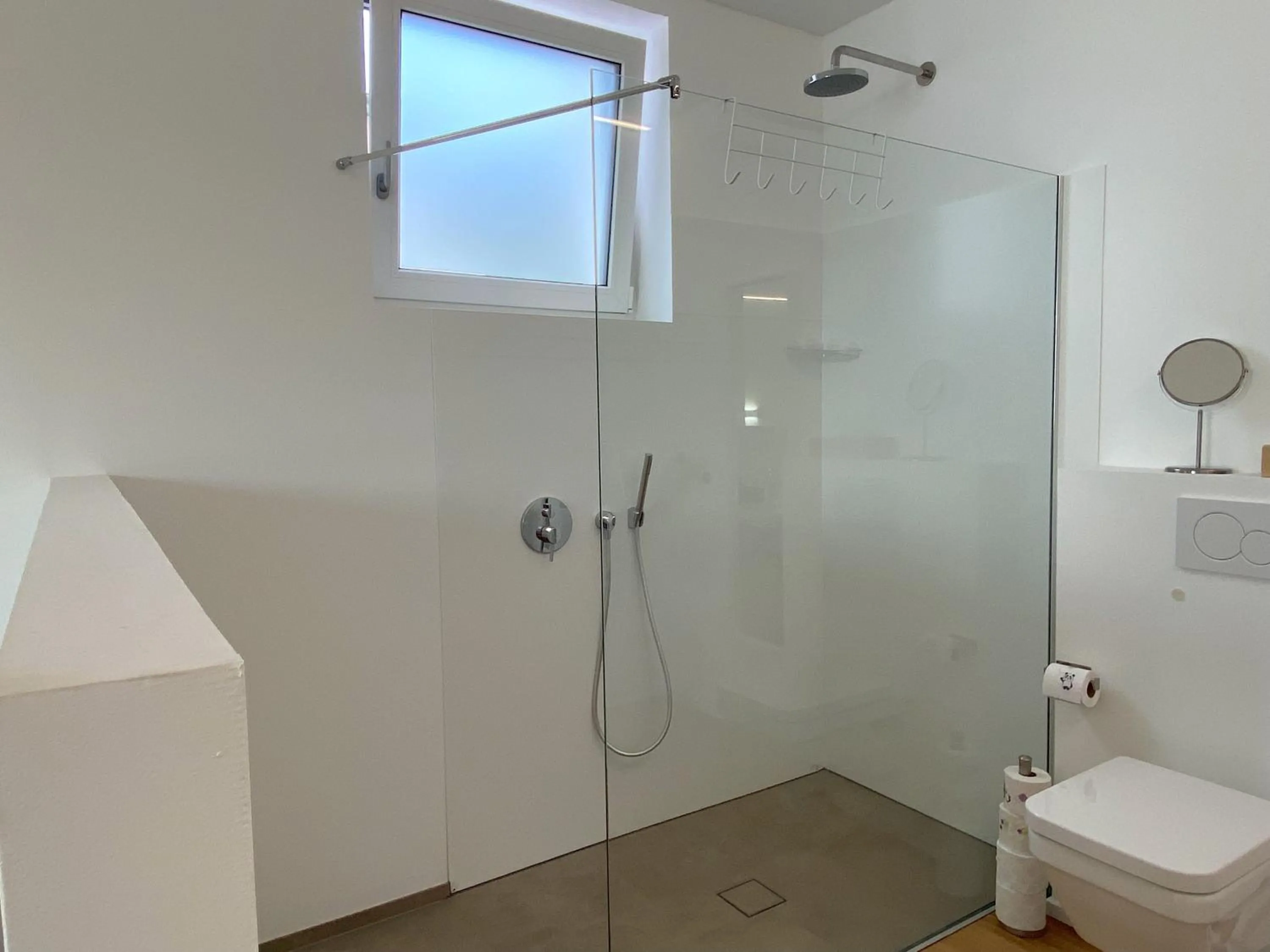 Shower in Weingut-Aparthotel Olinger