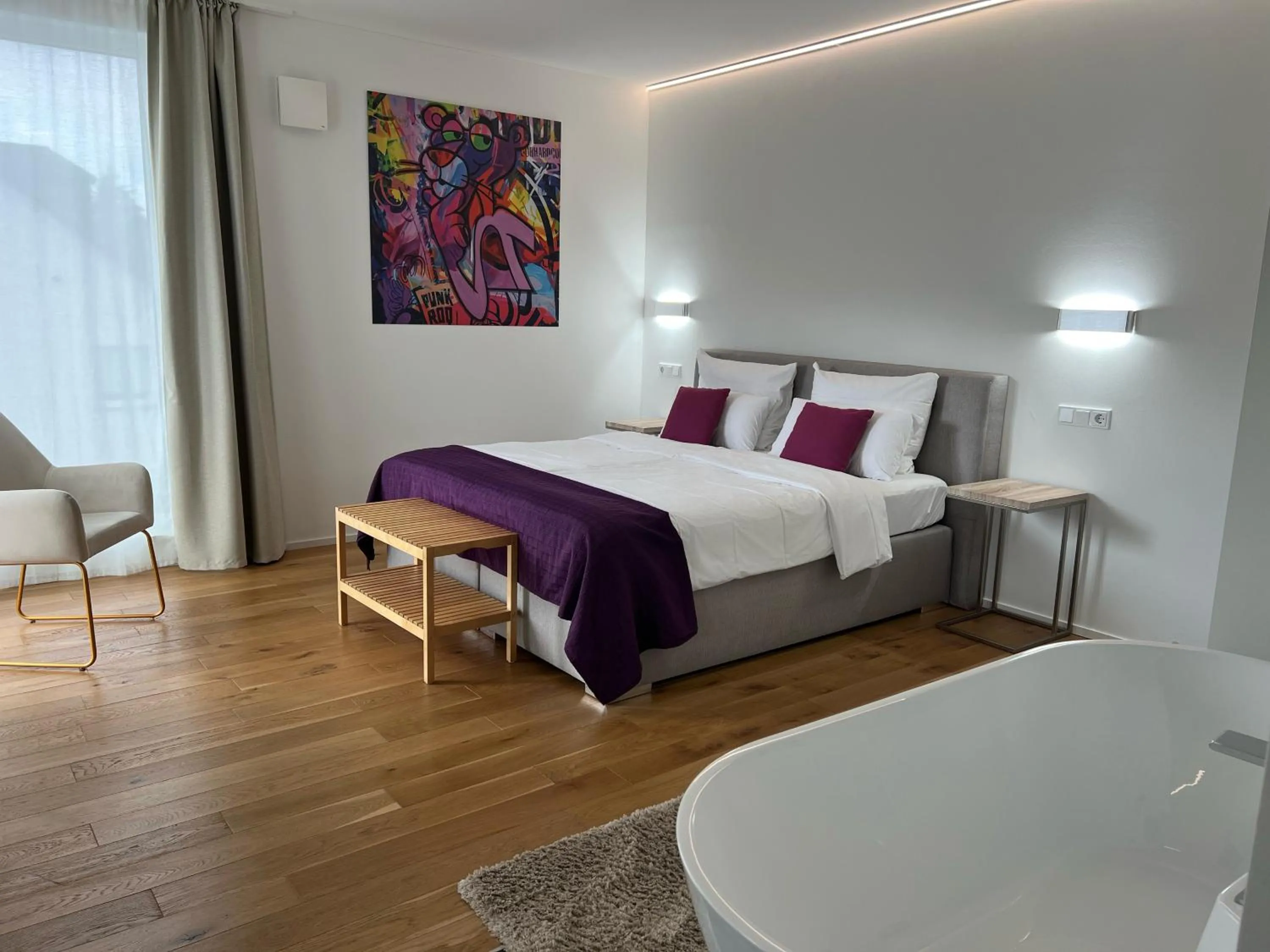 Photo of the whole room, Bed in Weingut-Aparthotel Olinger