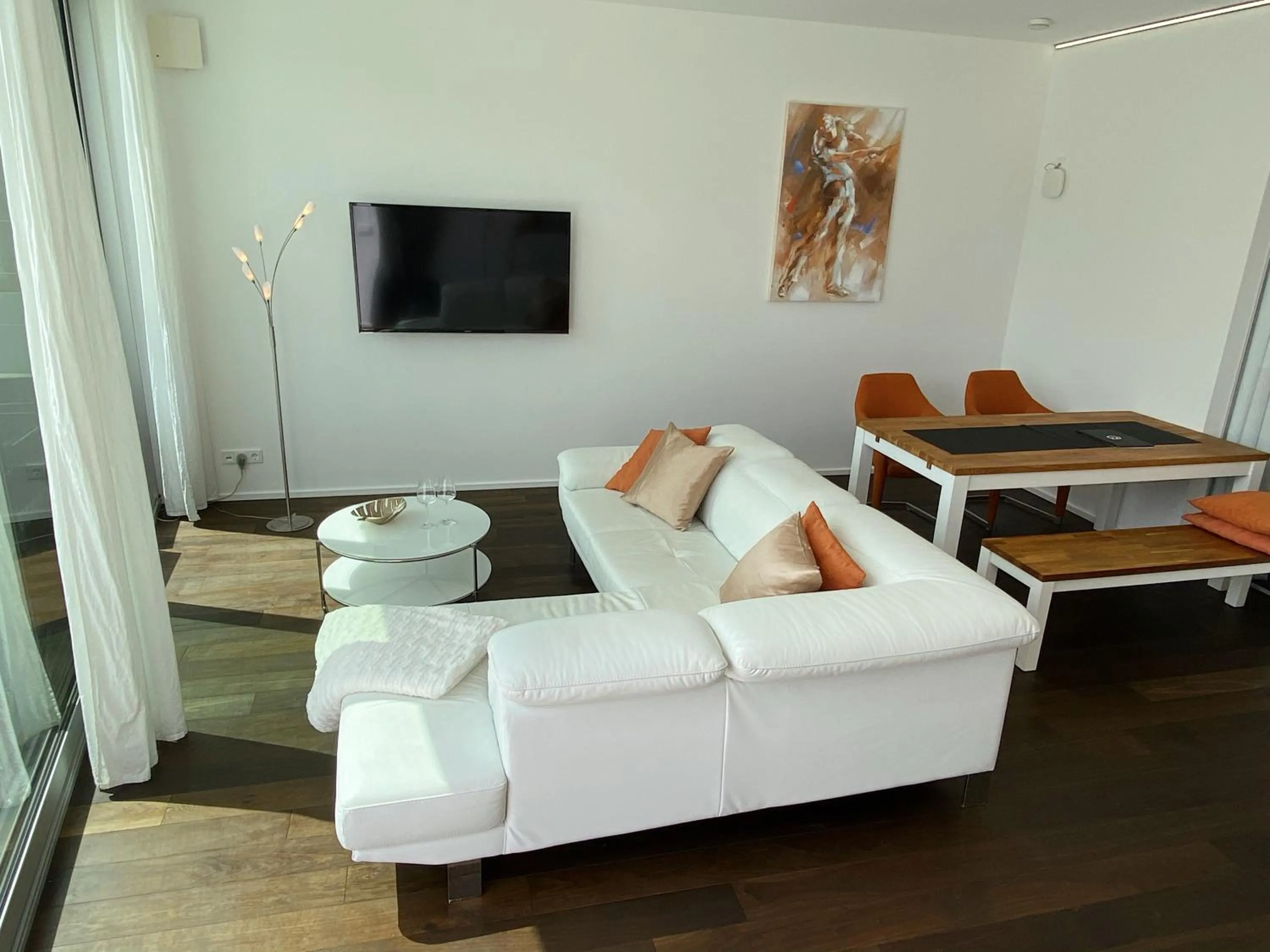 Living room, Bed in Weingut-Aparthotel Olinger