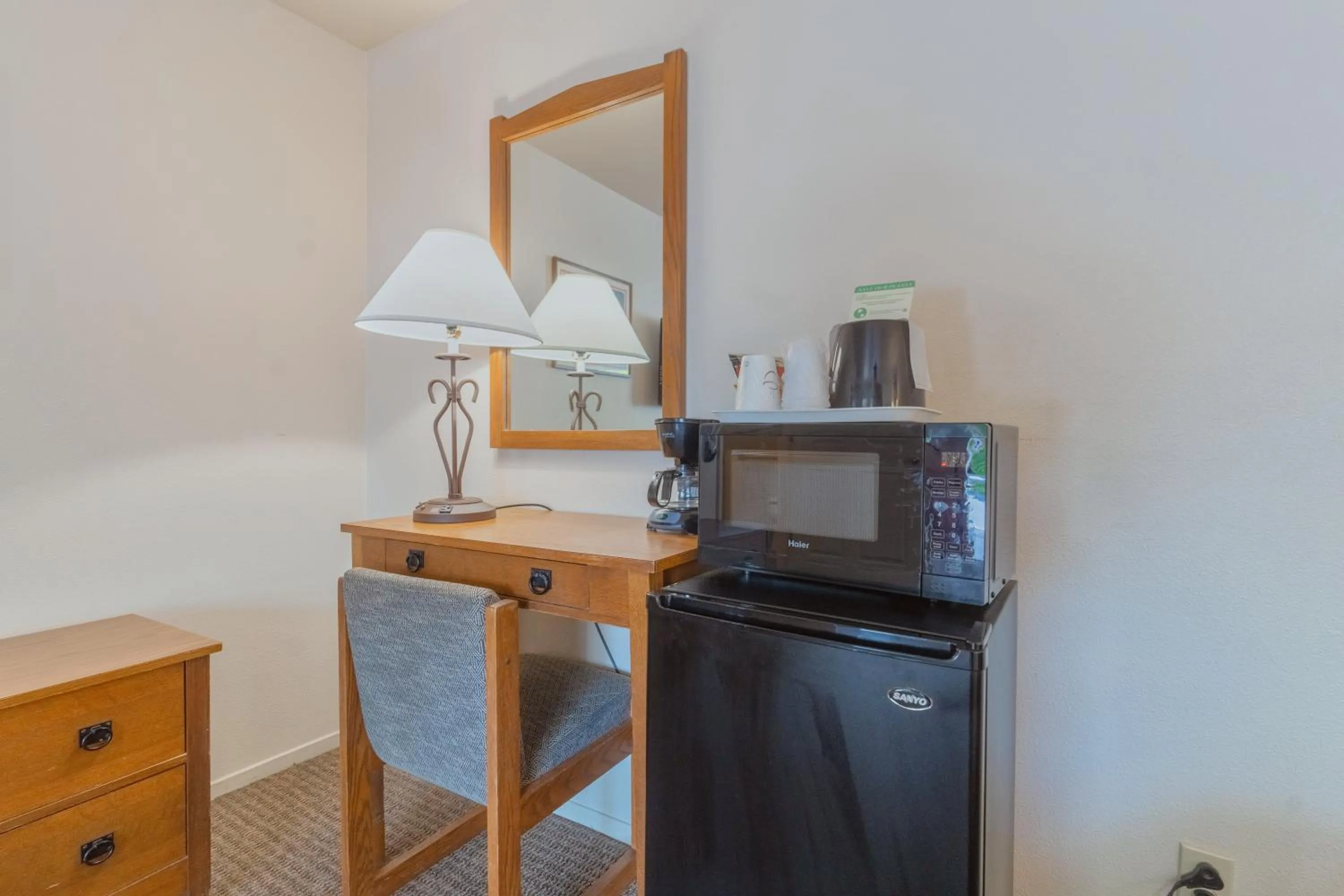 Coffee/tea facilities in Mariposa Lodge